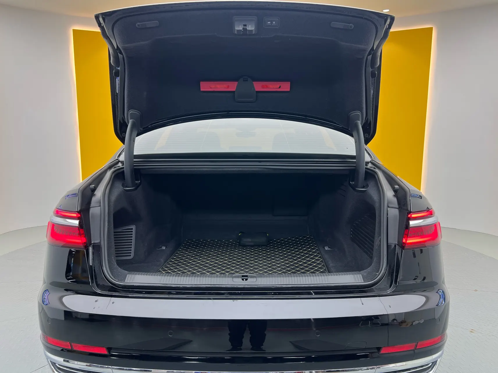 Audi A8L 55 TFSI, 2020 12