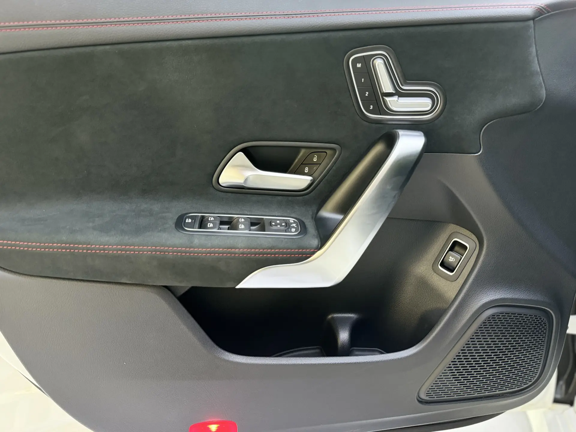 Mercedes-Benz CLA 200, 2021 16