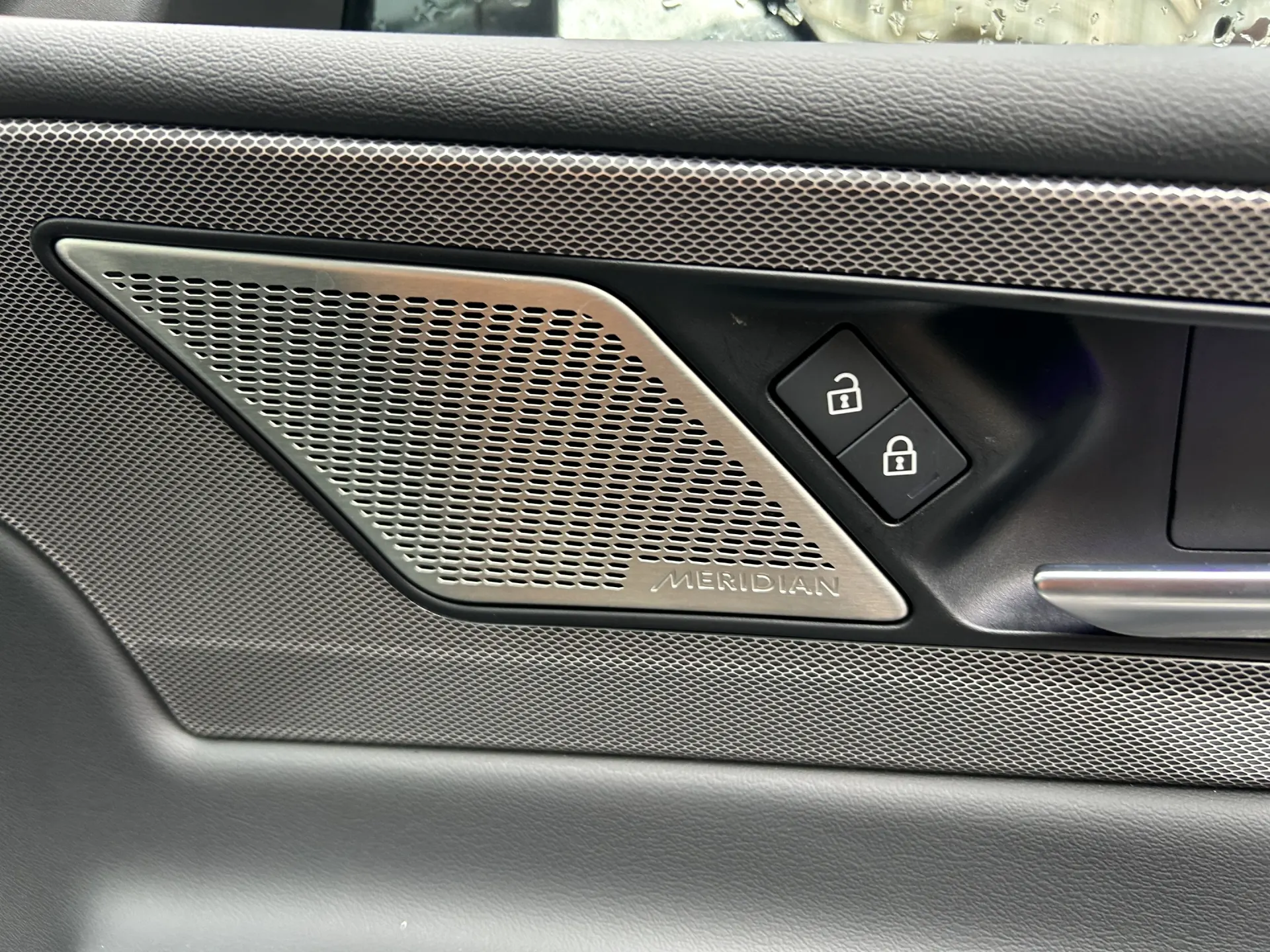 Jaguar XEL, 2024 10