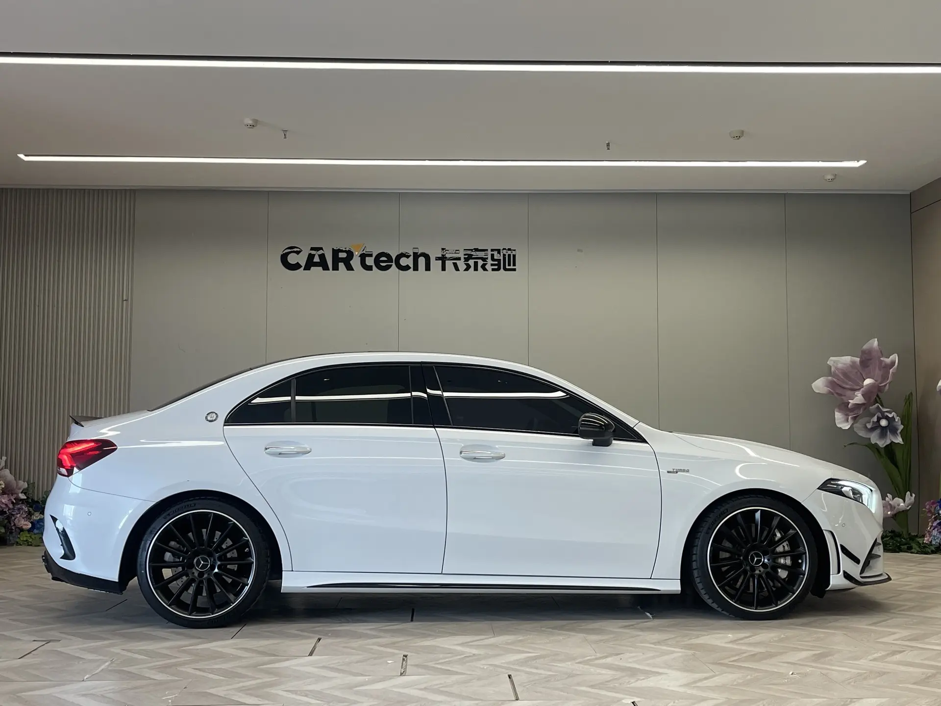 Mercedes-Benz A 35 L, 2021 7