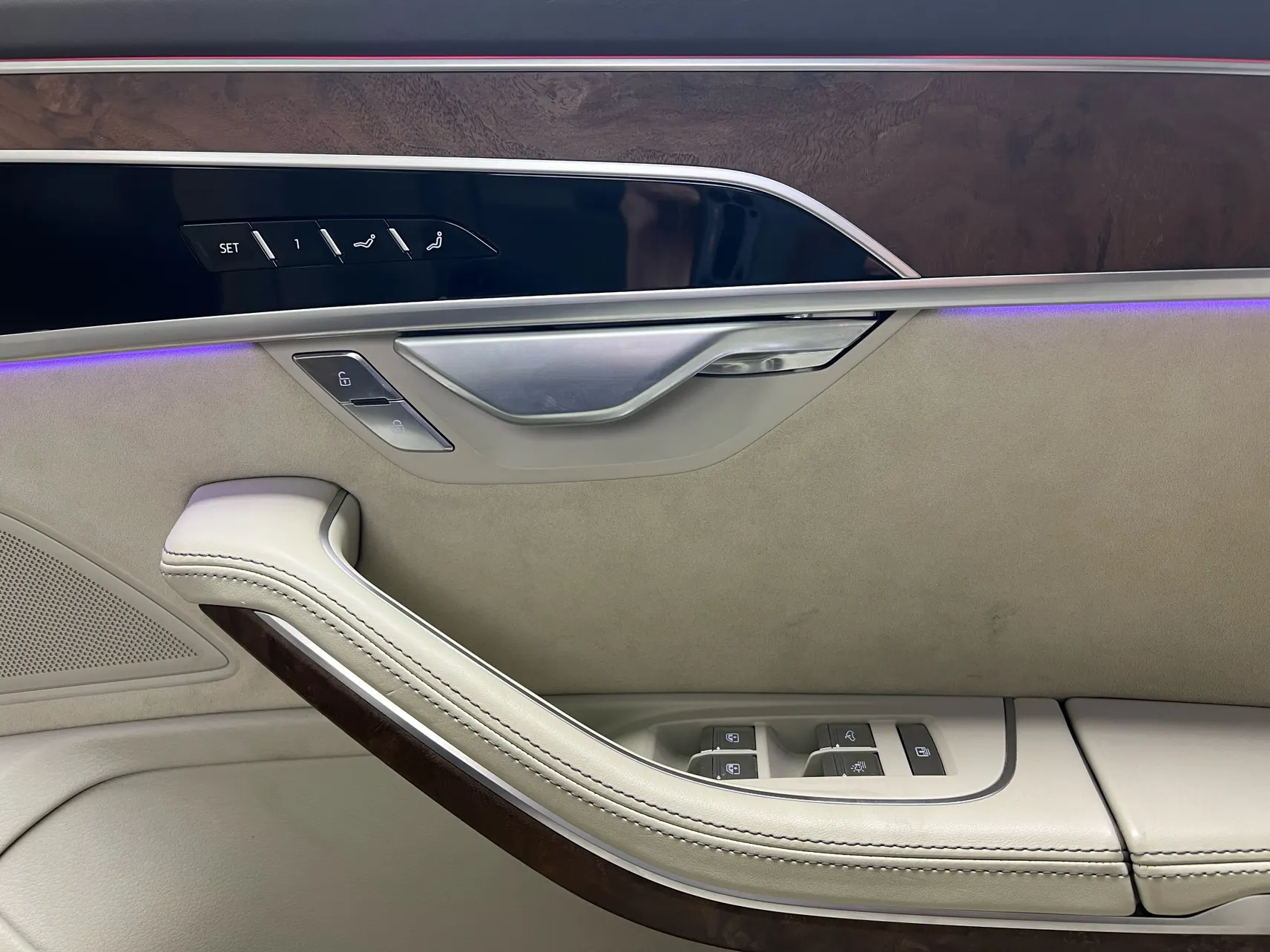 Audi A8L 55 TFSI, 2020 36