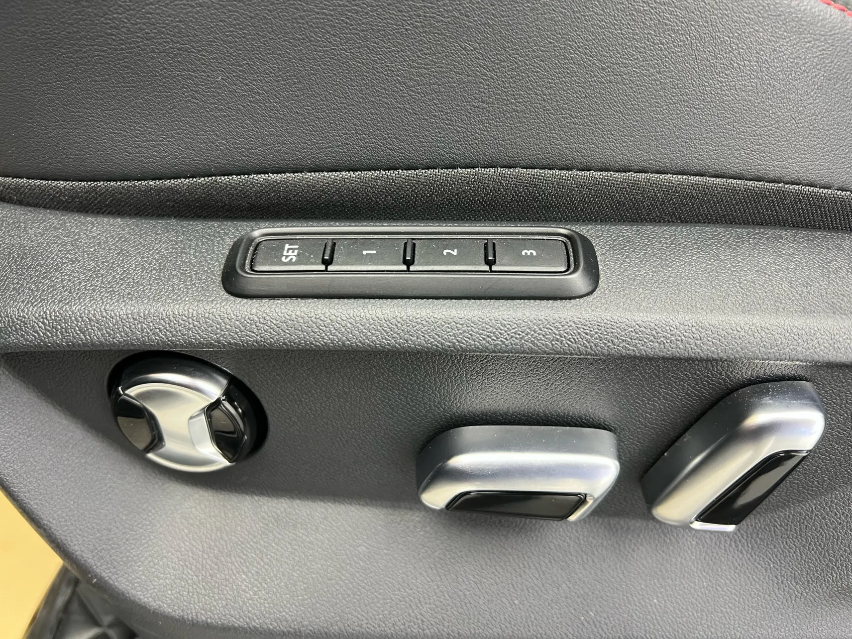 Volkswagen Teramont X, 2025 13