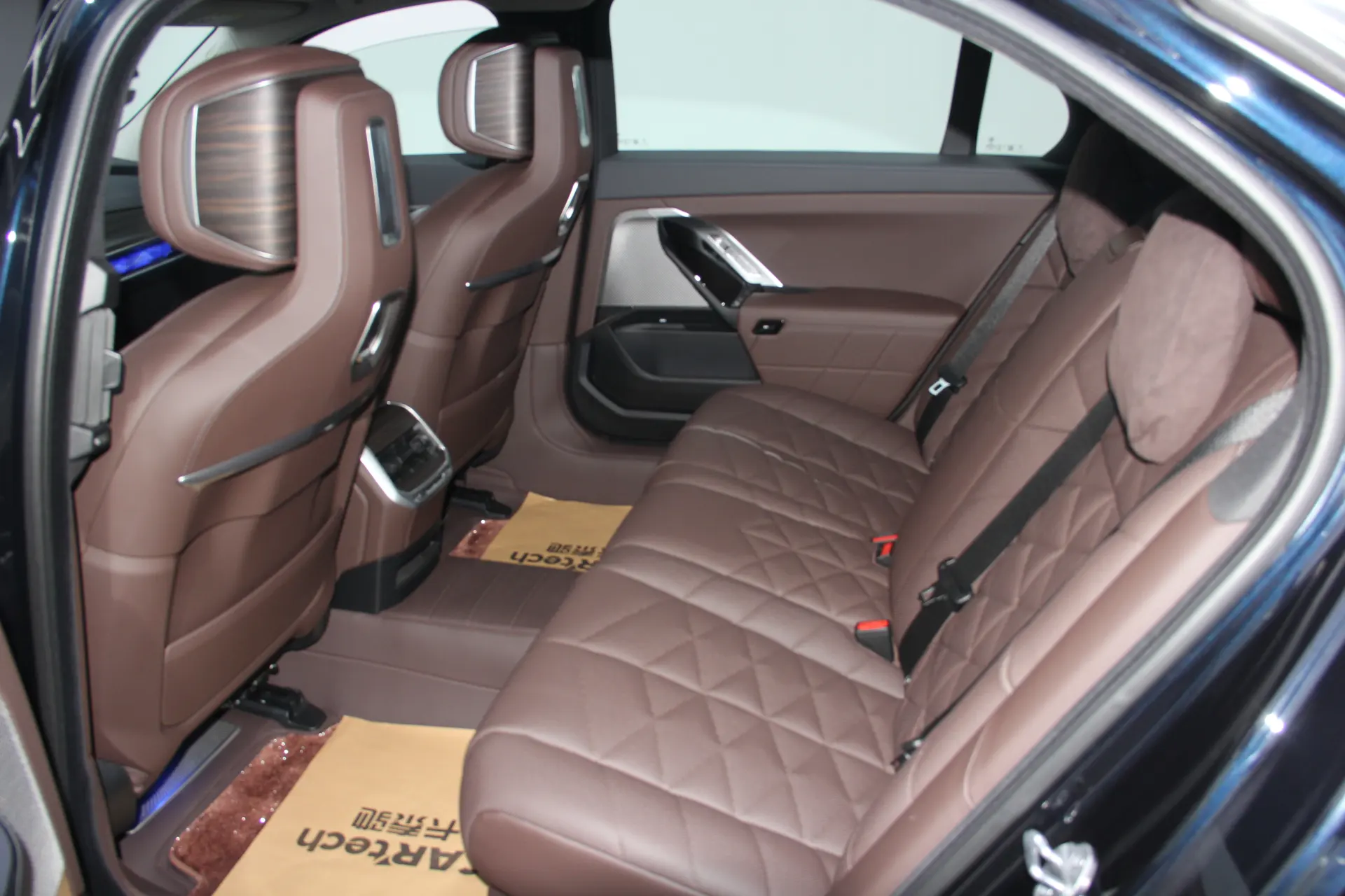BMW 740Li, 2025 19