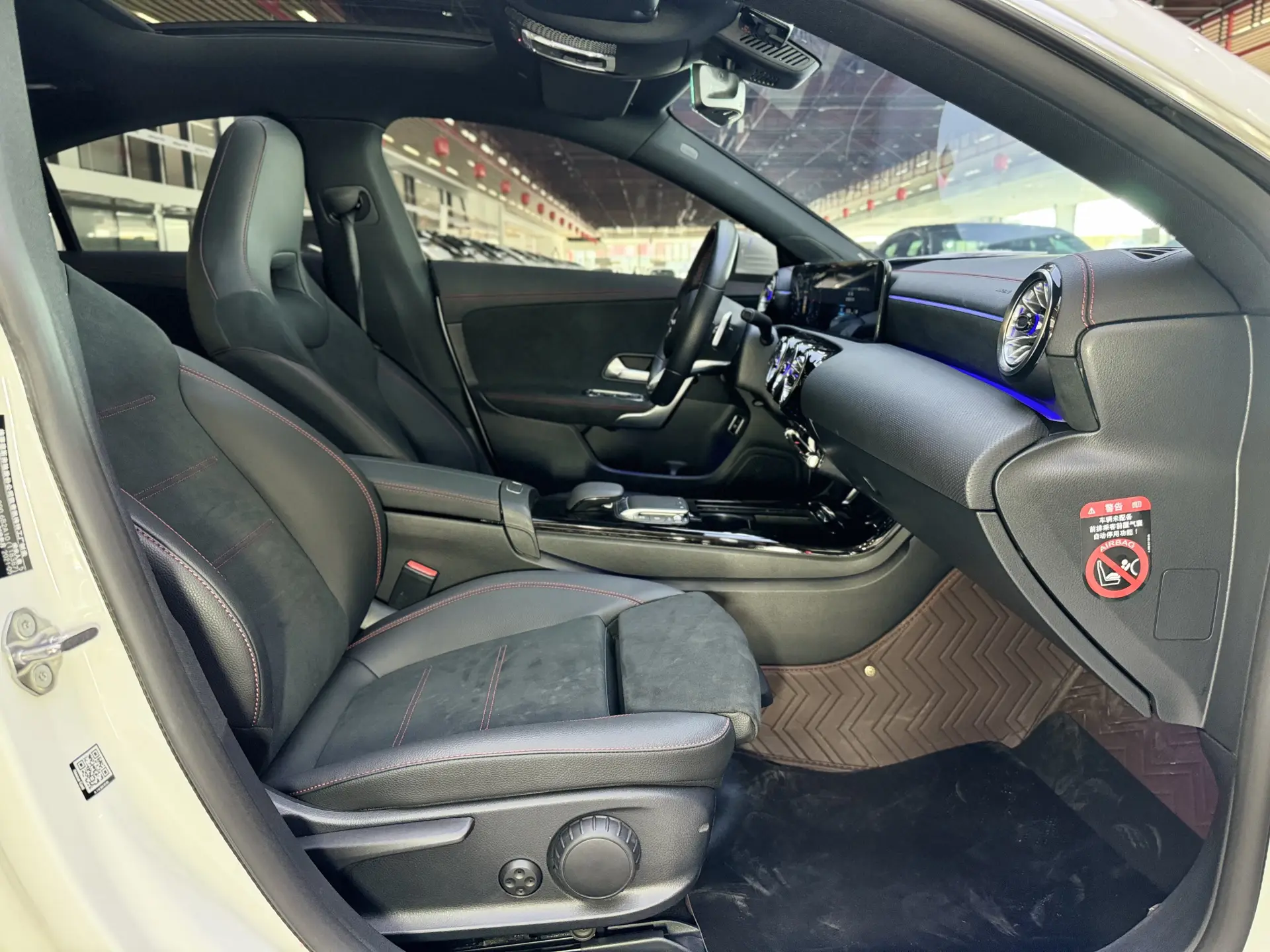 Mercedes-Benz CLA 200, 2021 18
