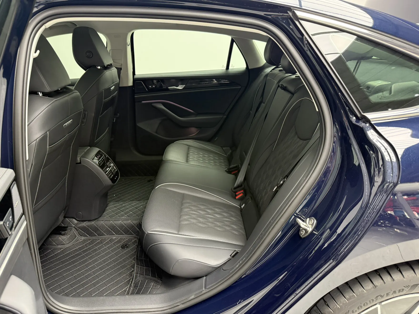 Volkswagen Magotan, 2024 13
