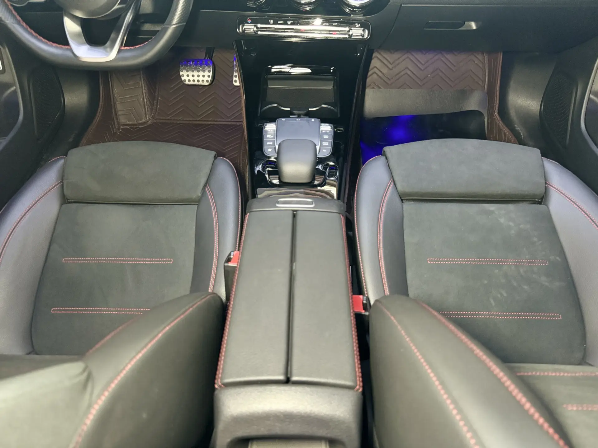 Mercedes-Benz CLA 200, 2021 20