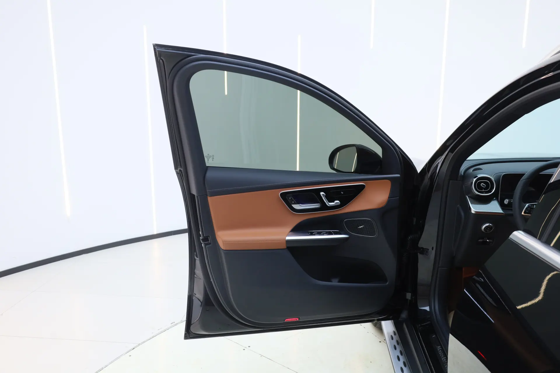 Mercedes-Benz GLC 260 L, 2025 16