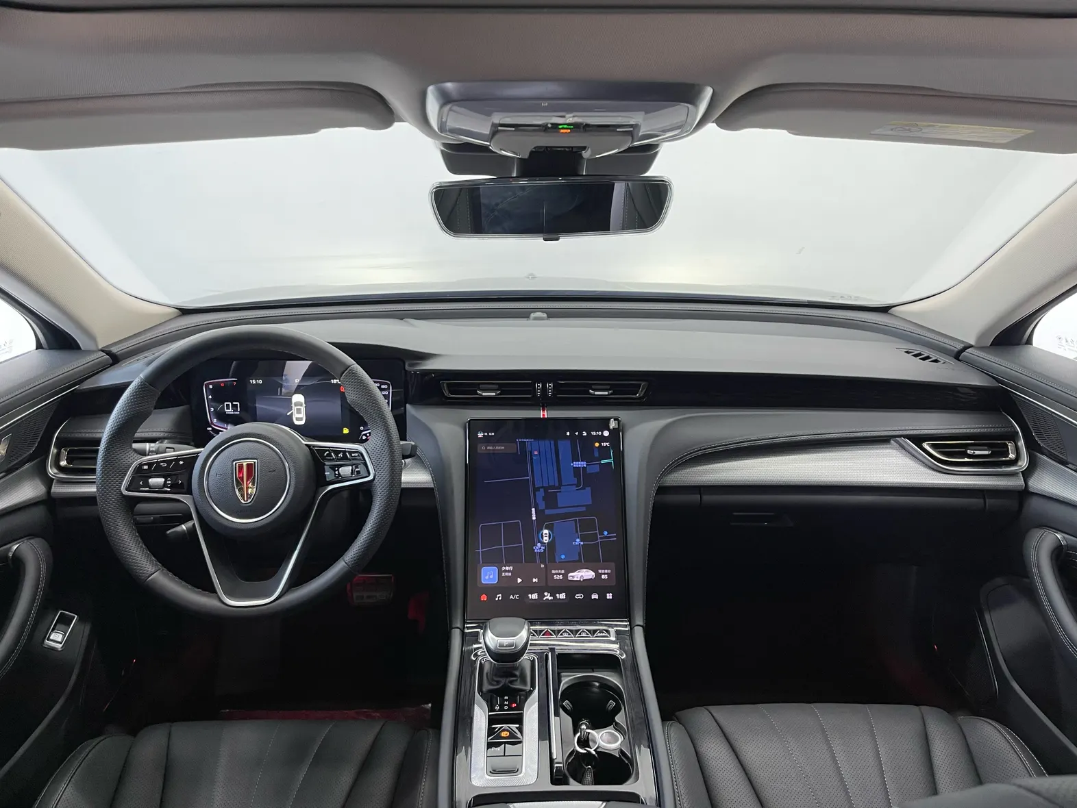 Hongqi H5, 2024 9