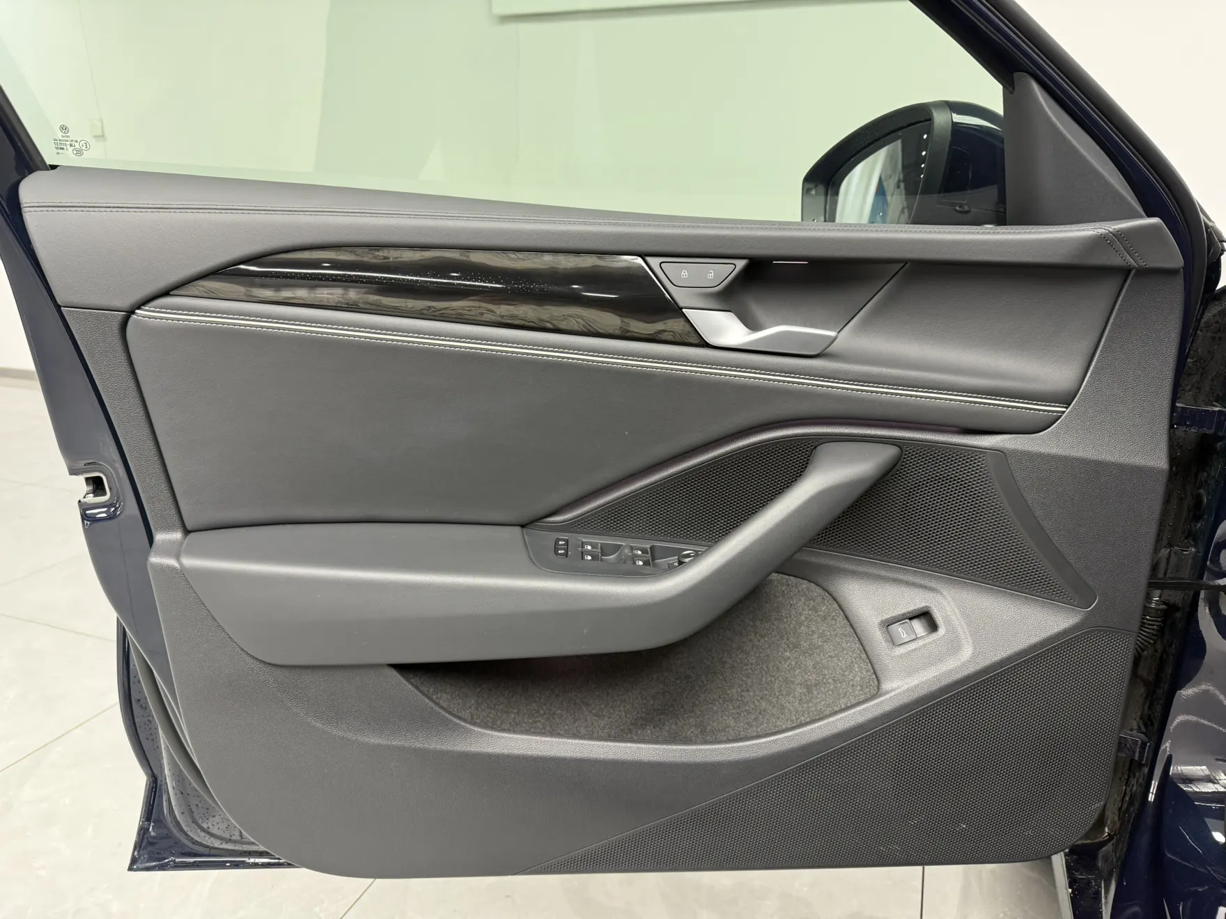 Volkswagen Magotan, 2024 10