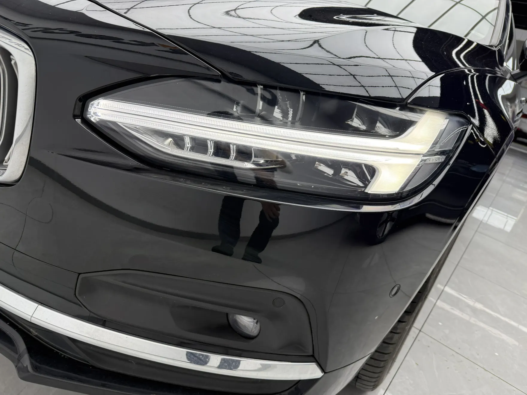 Volvo S90, 2023 все фото