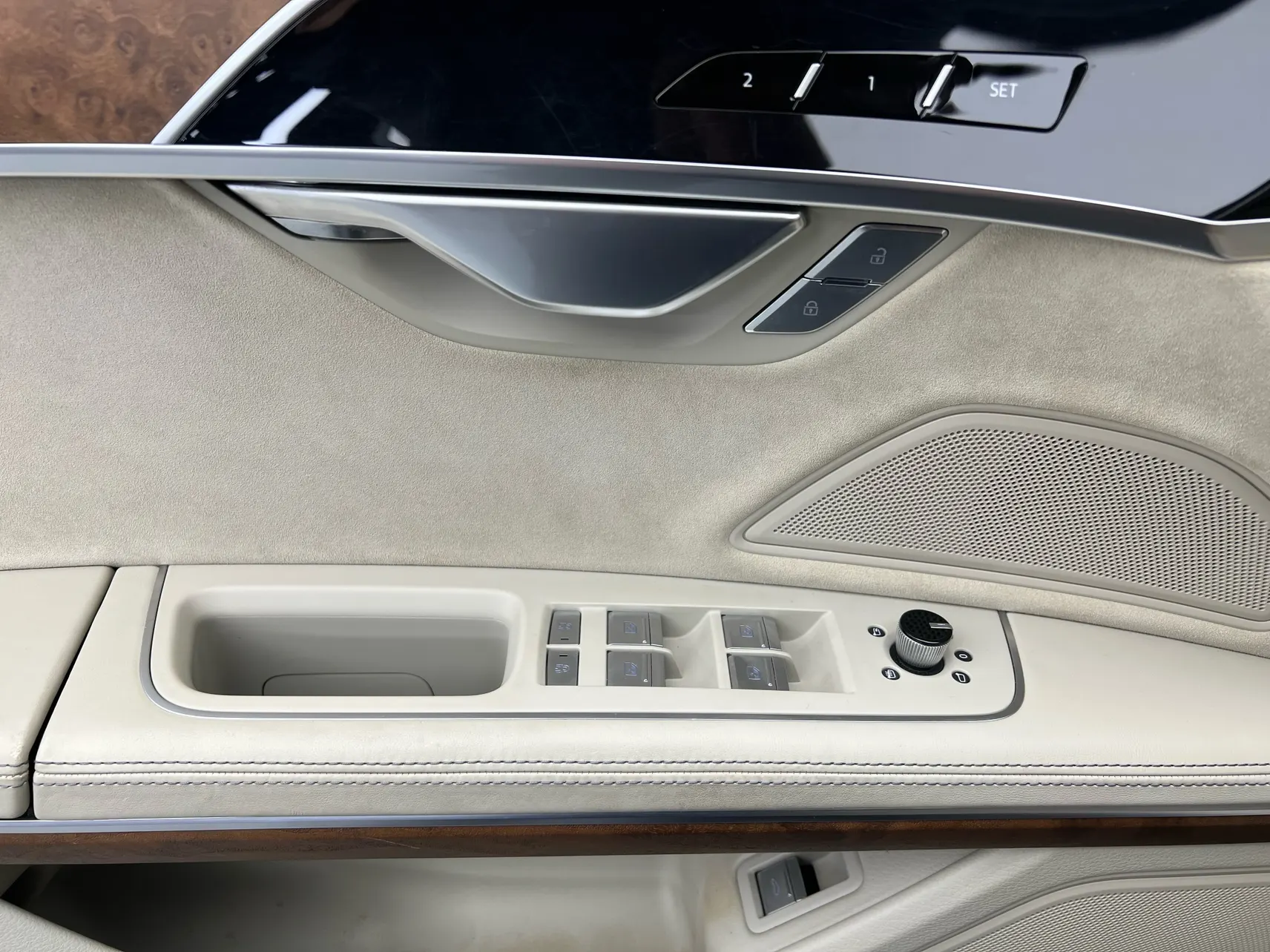 Audi A8L 55 TFSI, 2020 17
