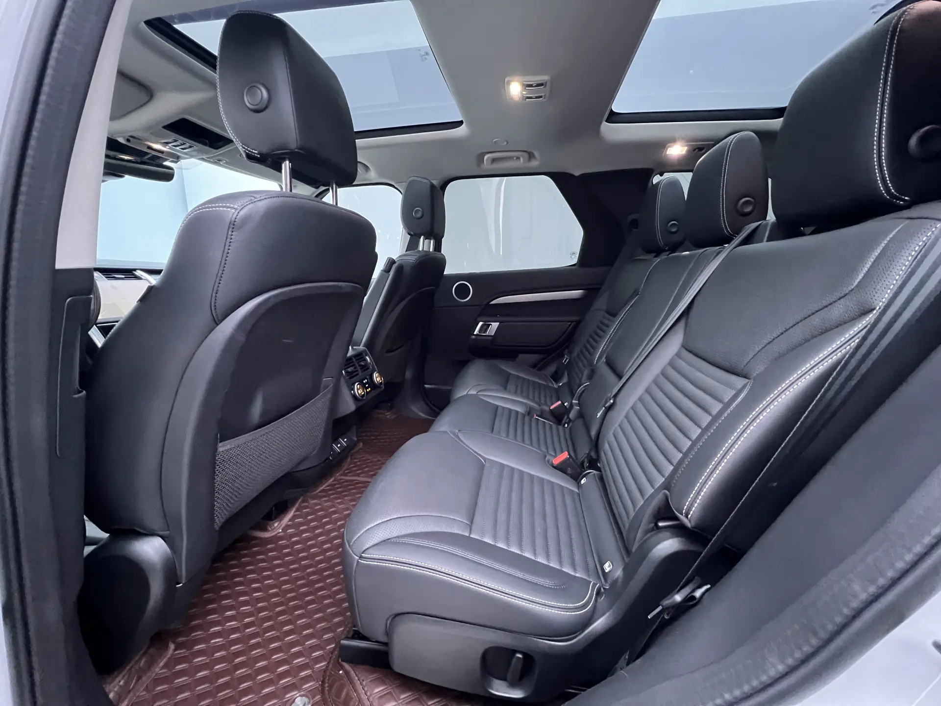 Land Rover Discovery, 2023 14