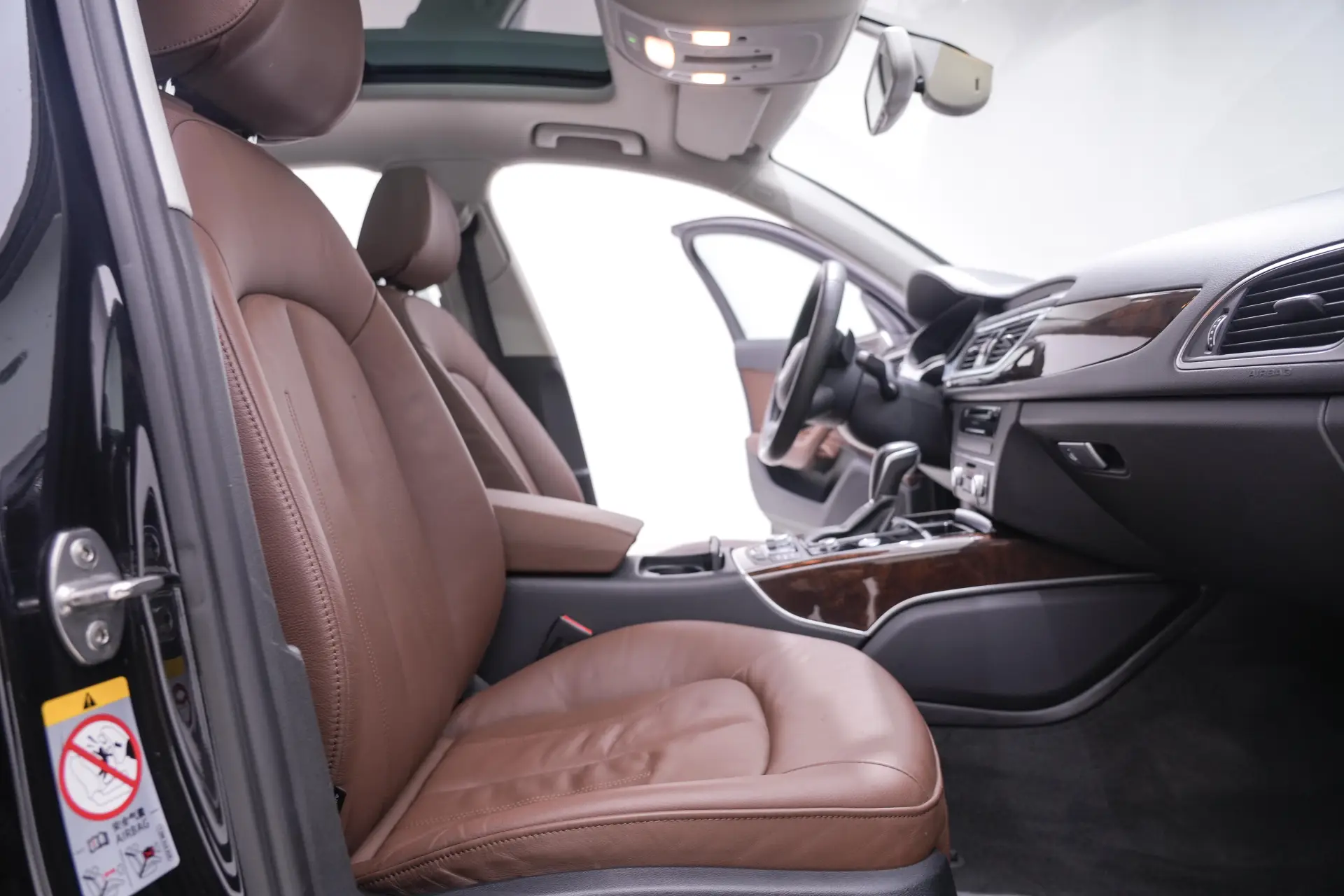 Audi A6L 30, 2017 21