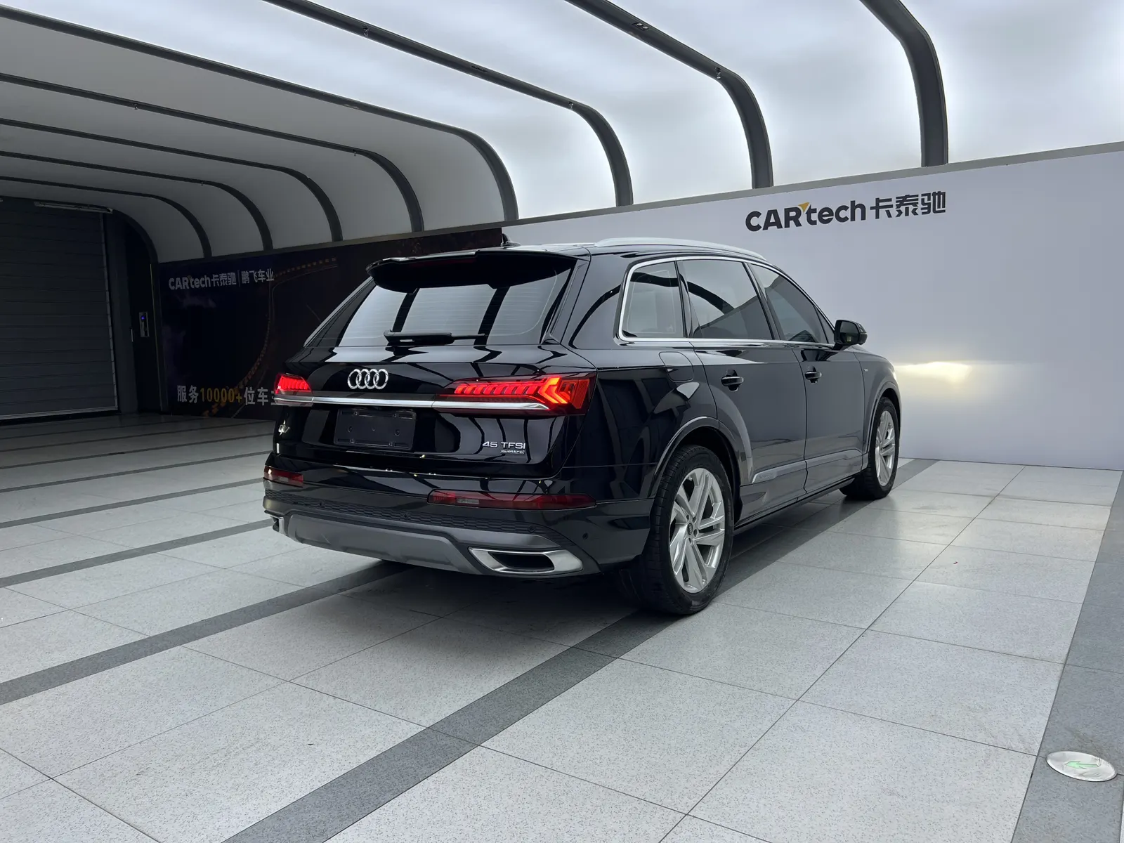 Audi Q7 45 TFSI, 2023 6