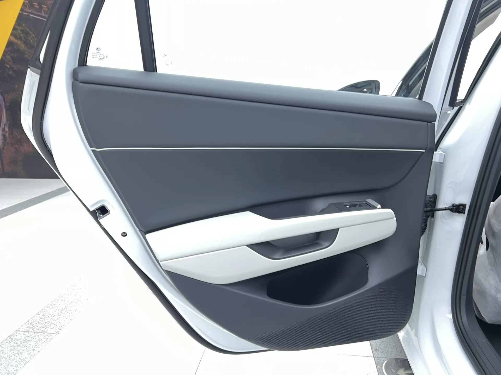 Volkswagen Sagitar, 2025 14