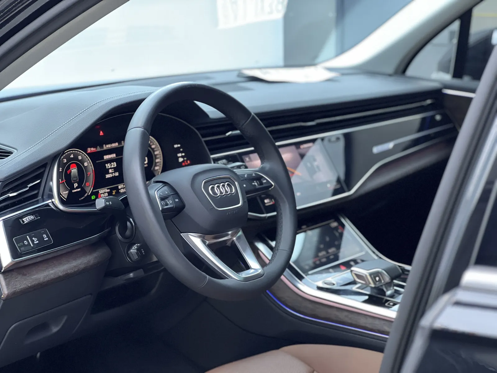 Audi Q7 45 TFSI, 2023 11