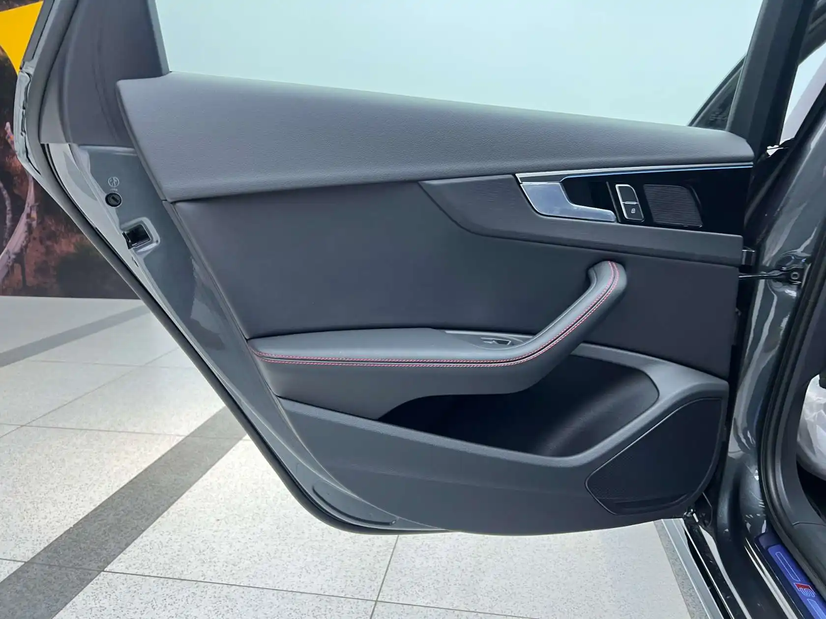 Audi A4L, 2025 12