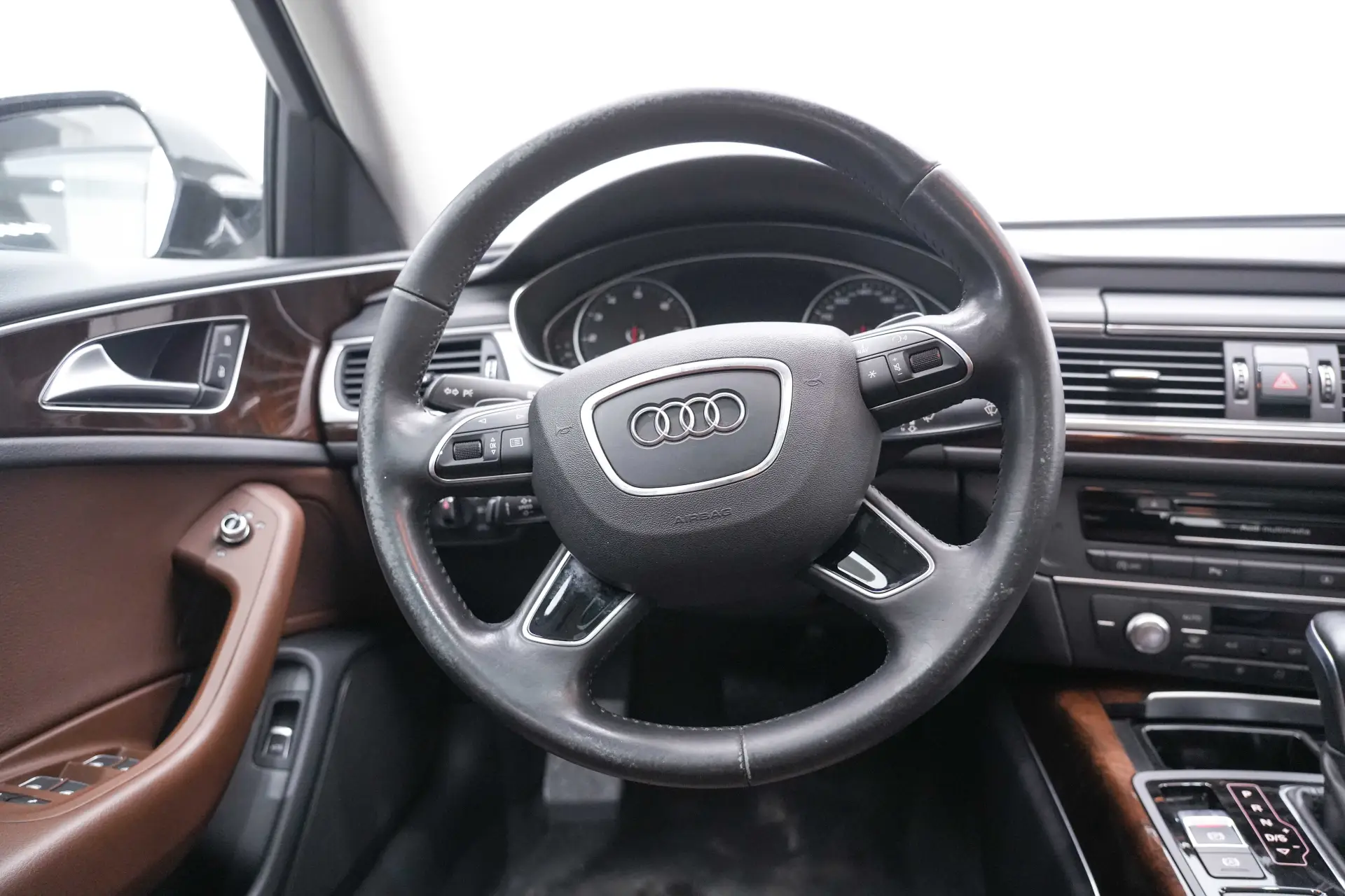 Audi A6L 30, 2017 17