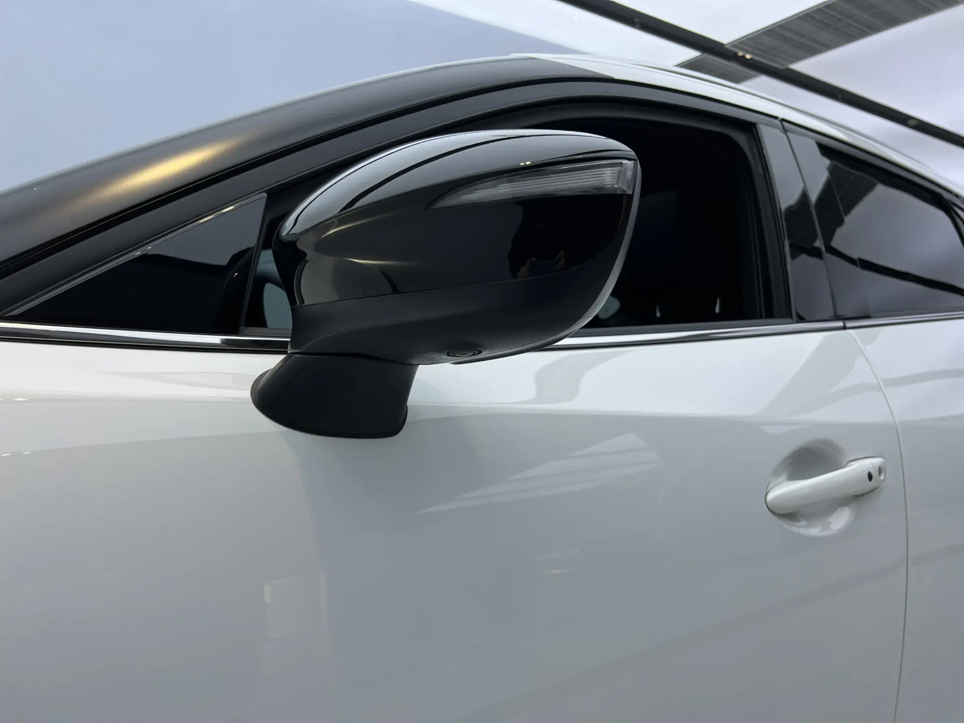 Mazda CX-4, 2023 27