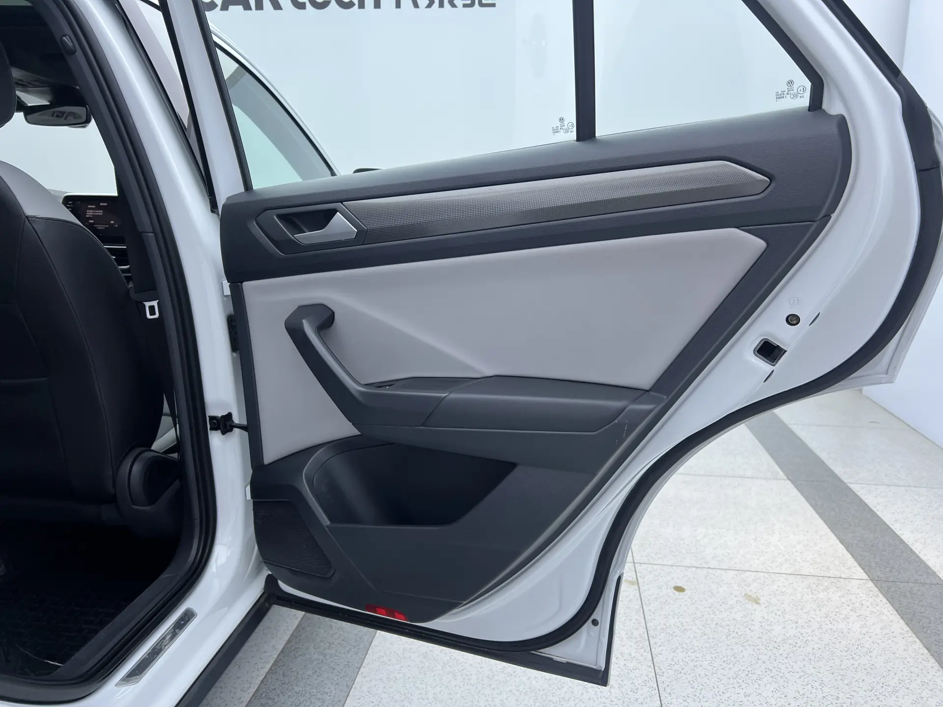 Volkswagen T-ROC, 2025 18