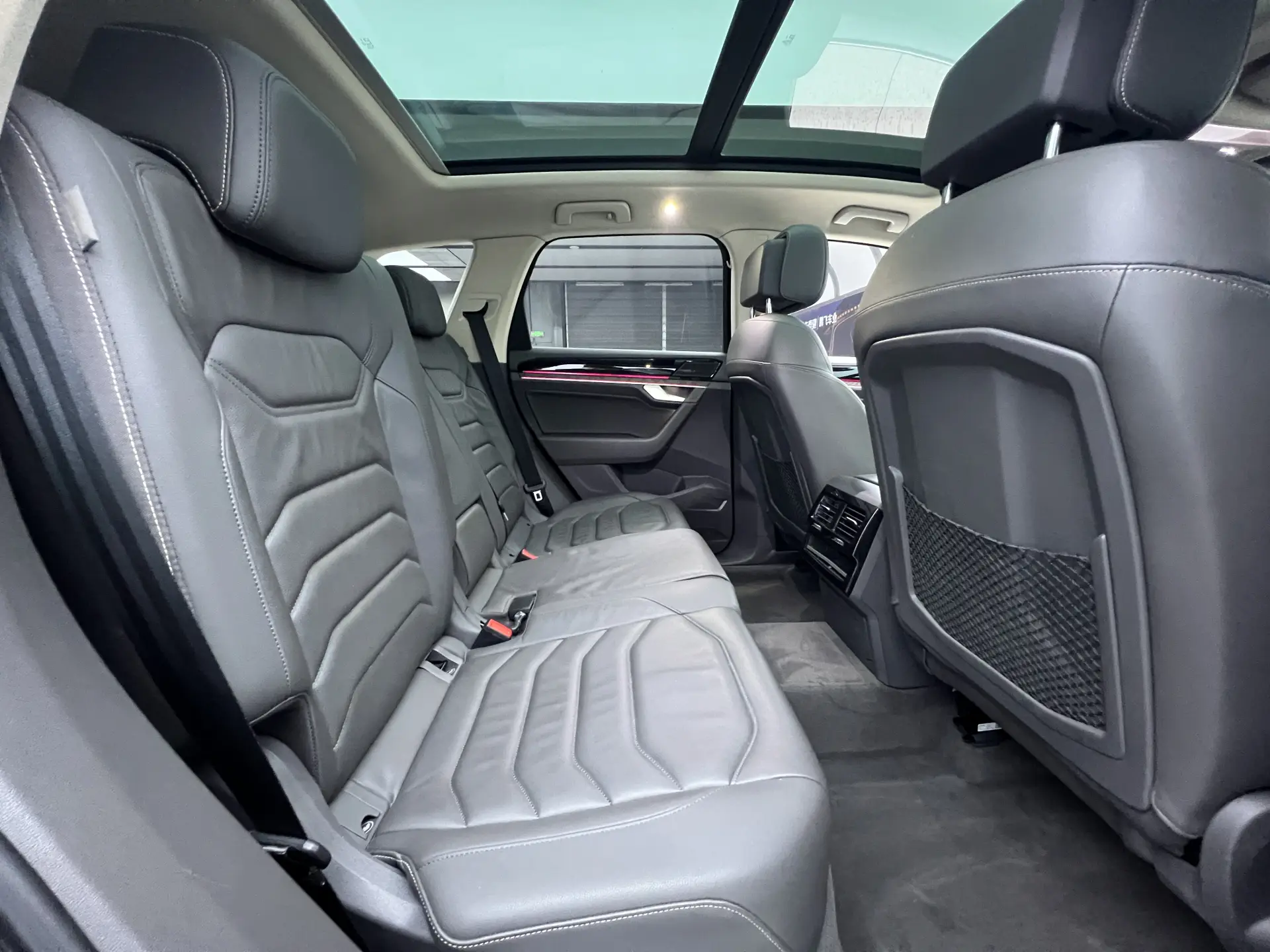Volkswagen Touareg, 2022 18