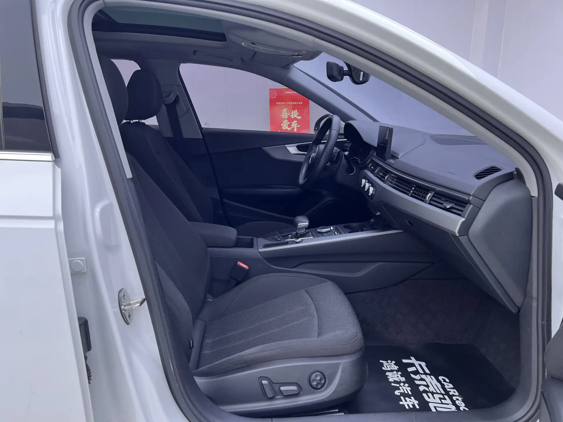 Audi A4L 40 TFSI, 2019 18