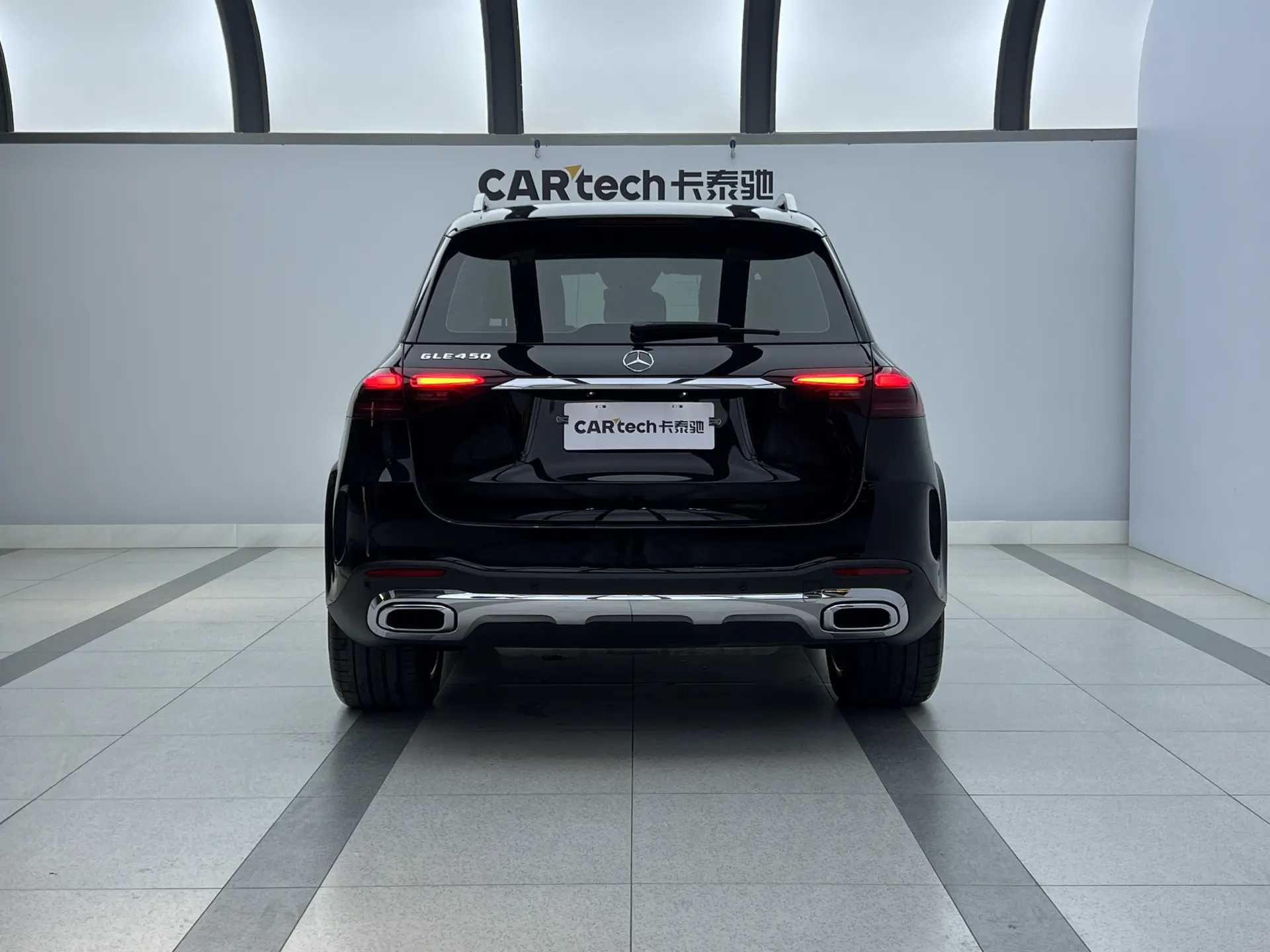 Mercedes-Benz GLE 450 4MATIC, 2025 3