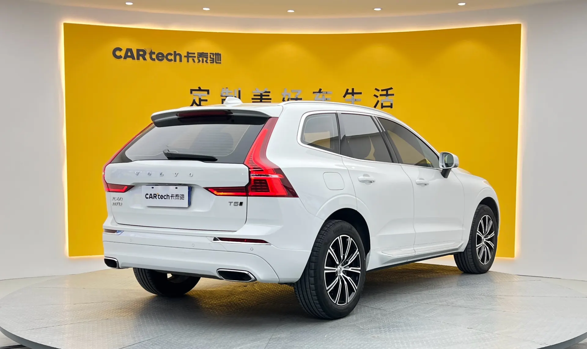 Volvo XC60, 2021 все фото