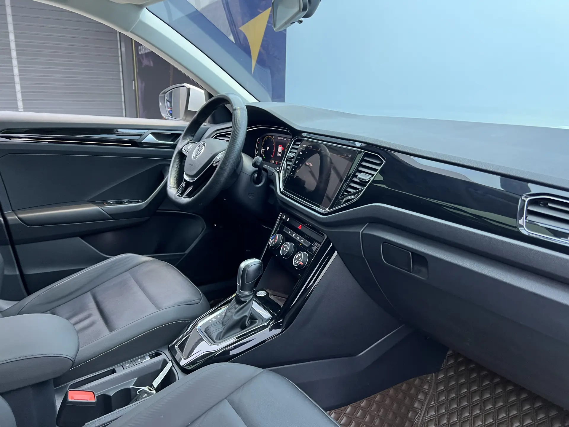 Volkswagen T-ROC, 2022 20
