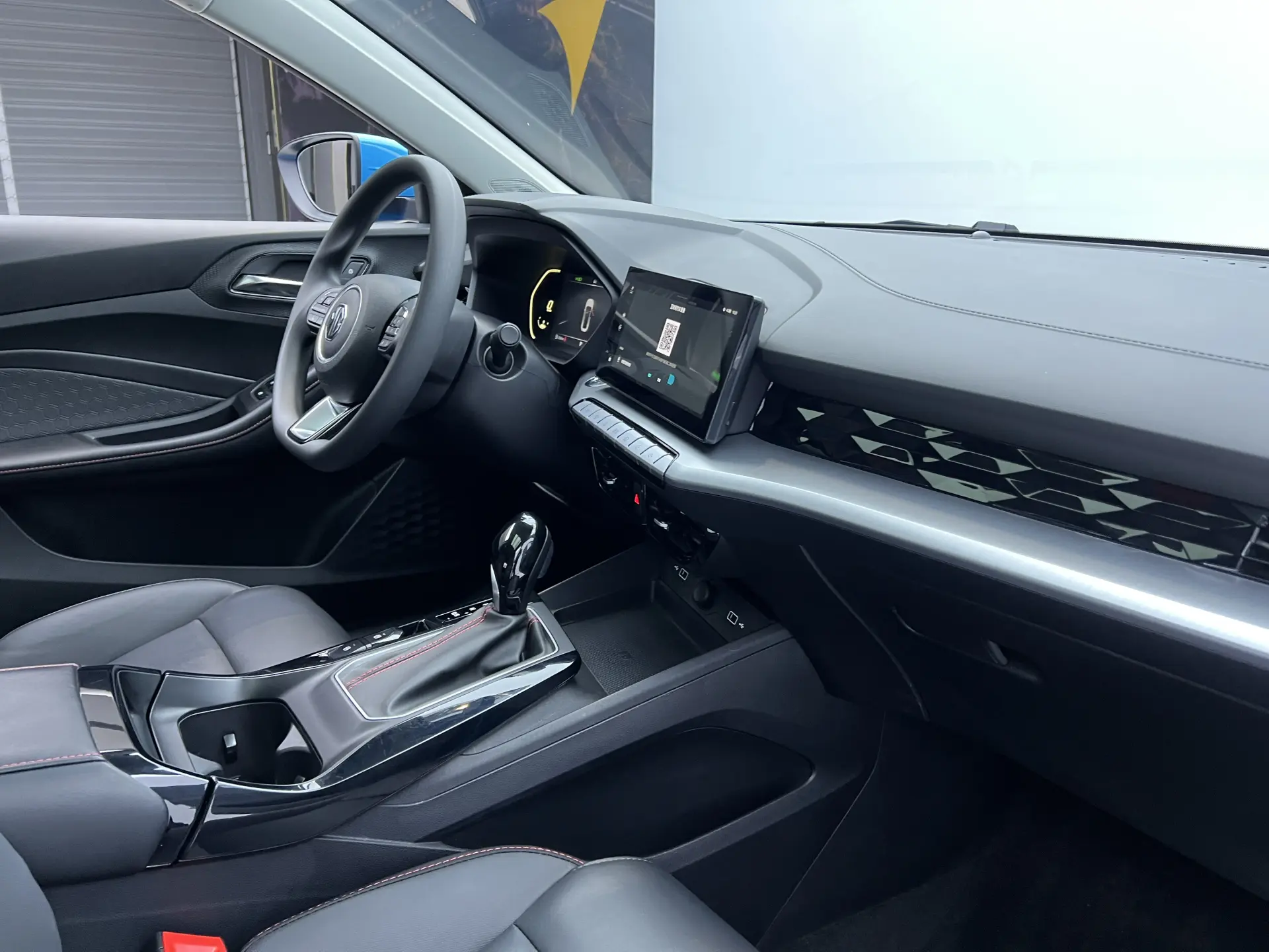 MG 5, 2022 20