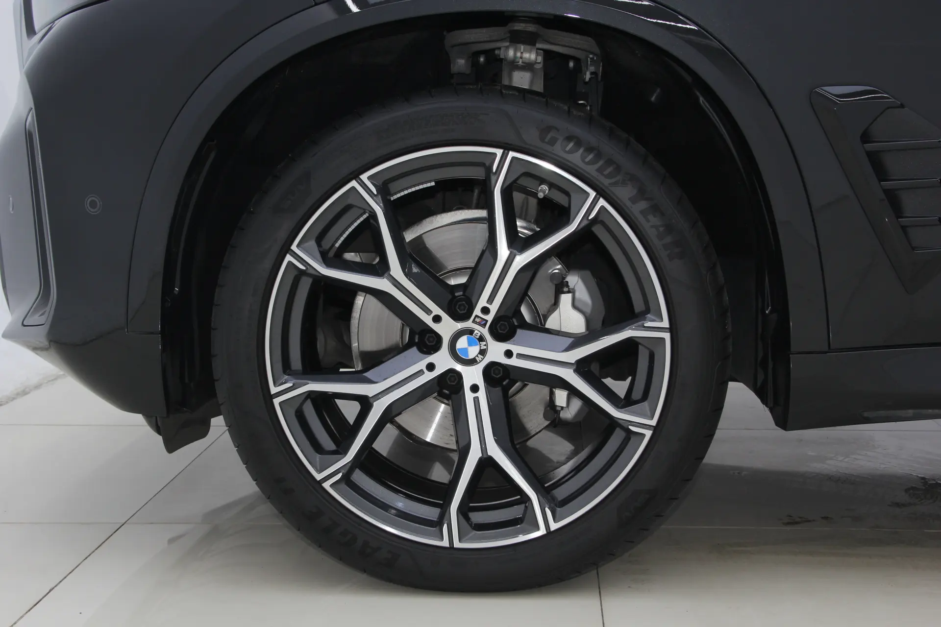 BMW X5, 2025 11