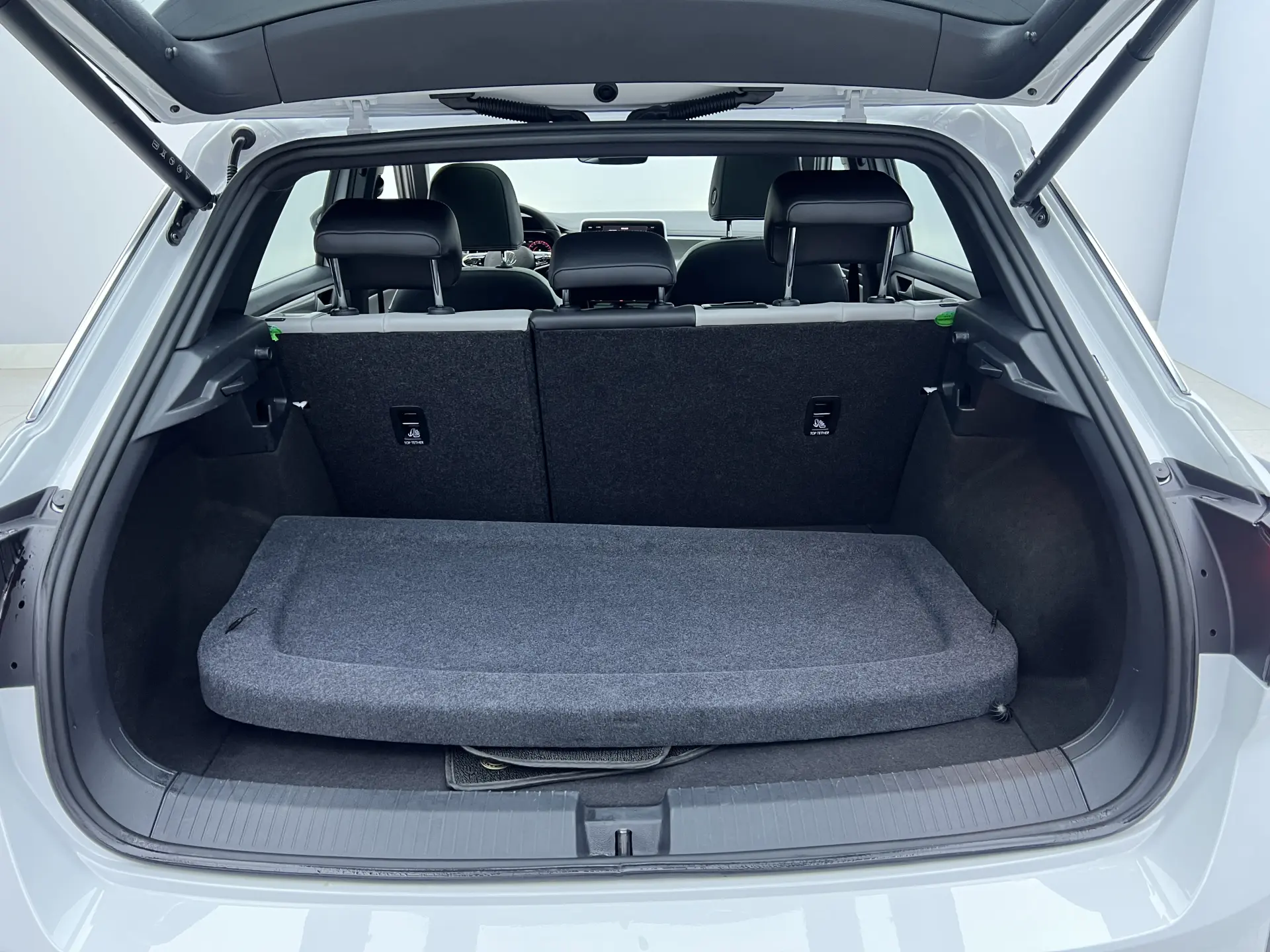 Volkswagen T-ROC, 2025 29