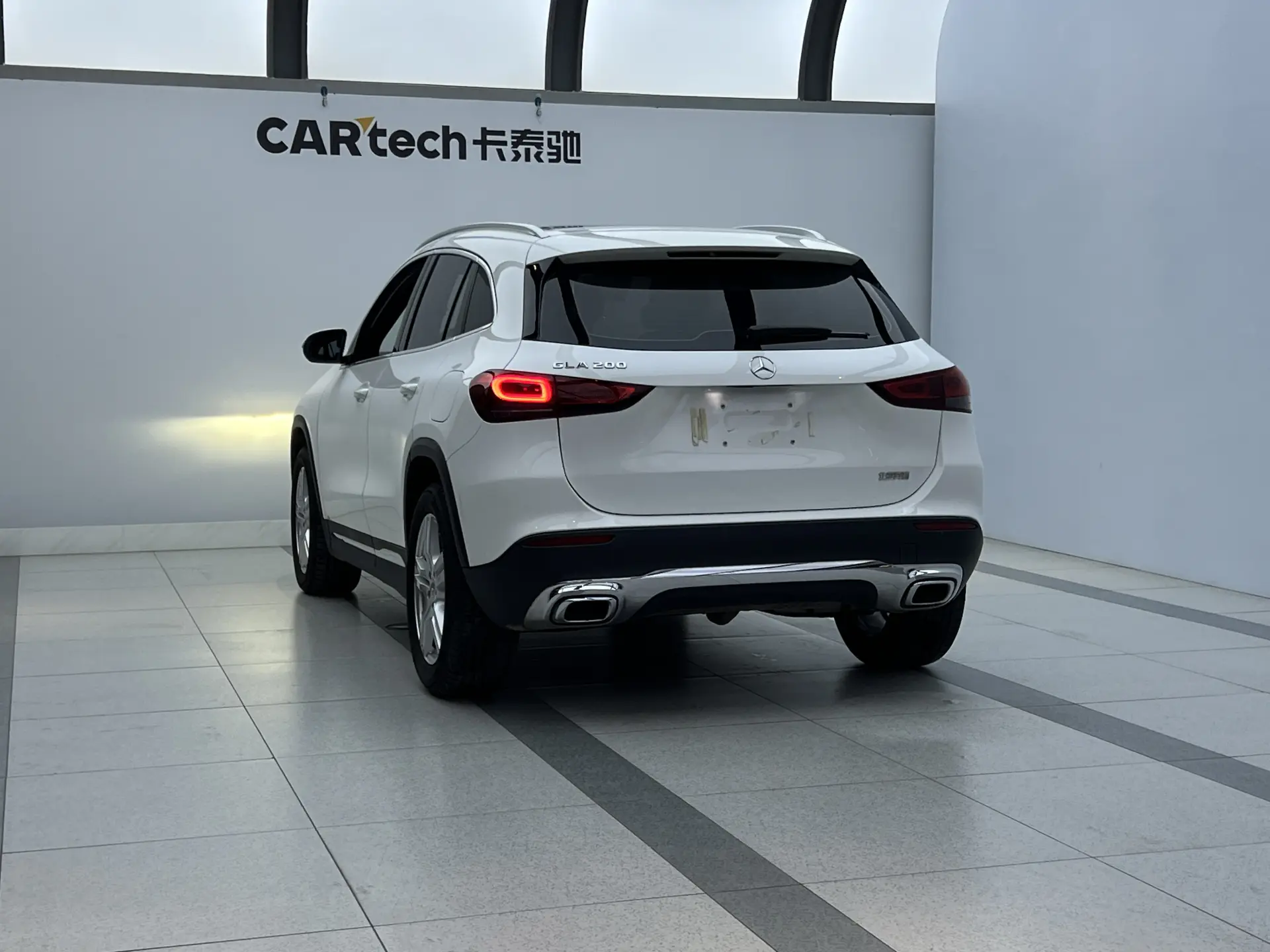 Mercedes-Benz GLA 200, 2022 все фото