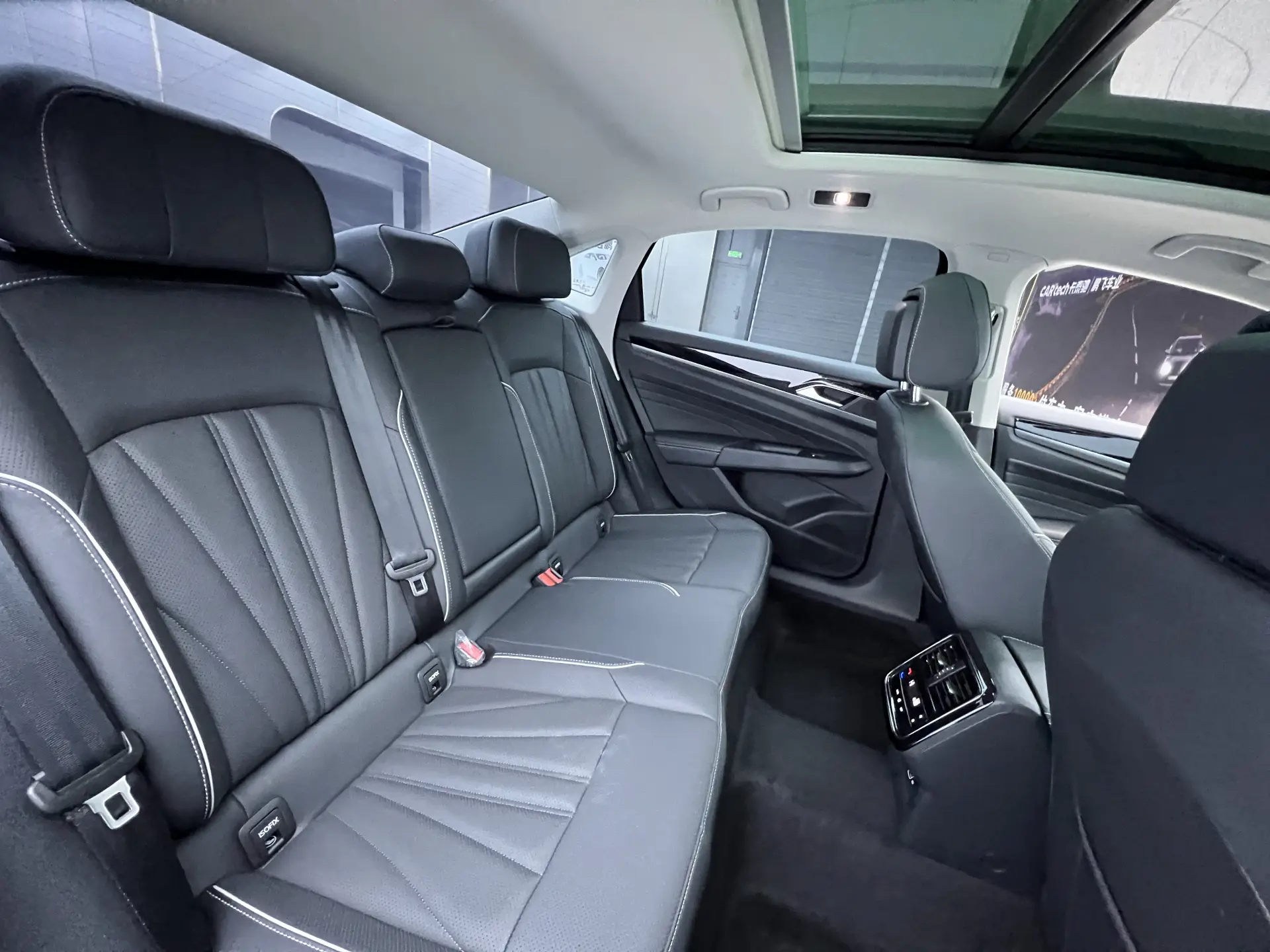 Volkswagen Passat, 2024 19