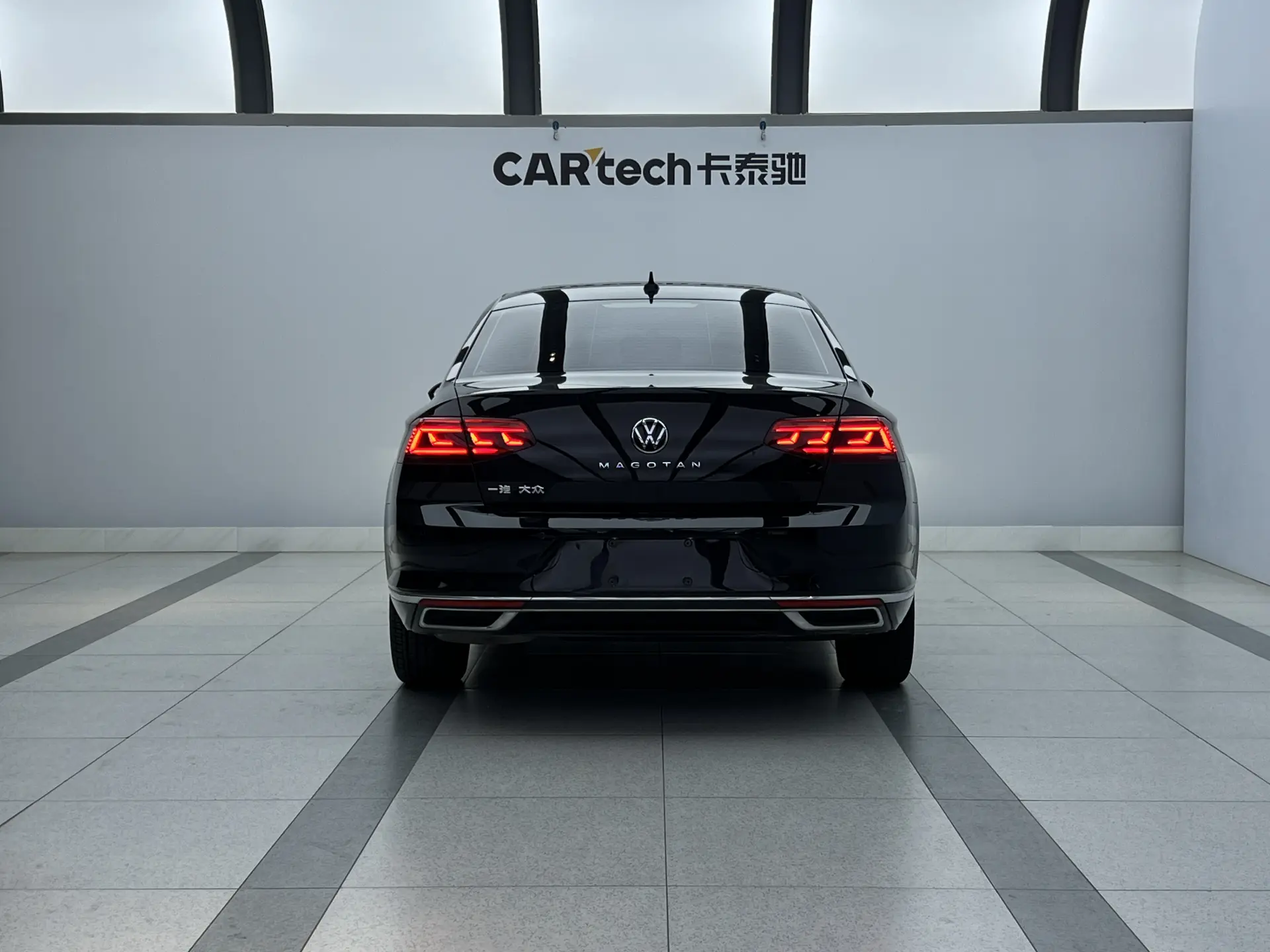 Volkswagen Magotan, 2021 3