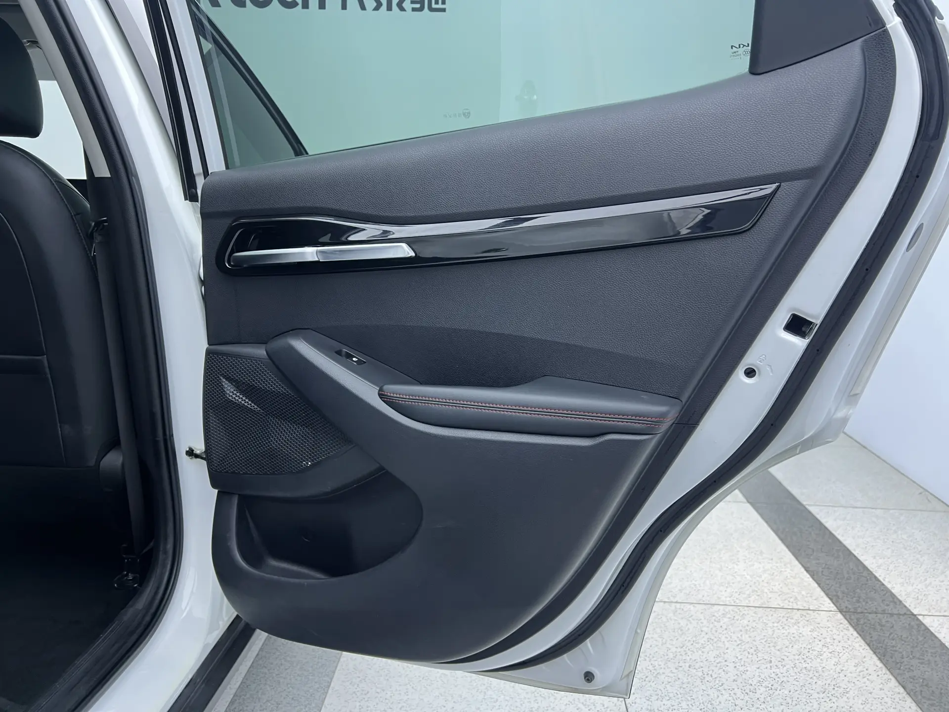 Kia KX3, 2023 17