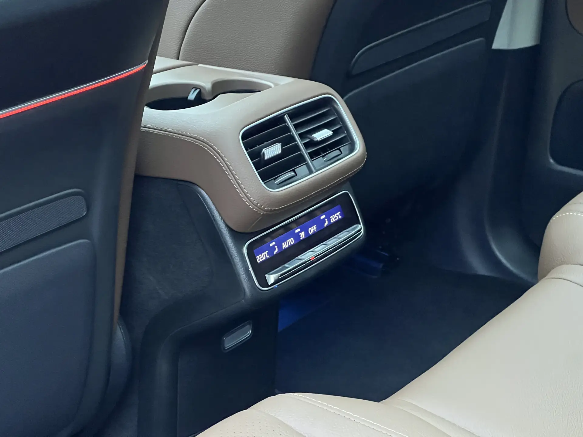 Mercedes-Benz GLE 450 4MATIC, 2025 17