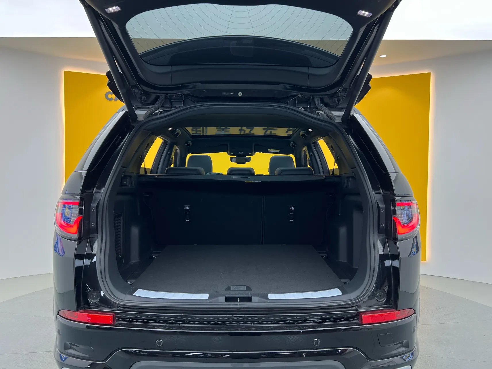Land Rover Discovery Sport, 2022 4