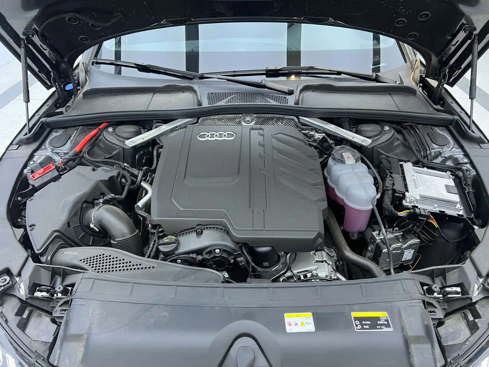 Audi A4L, 2025 24