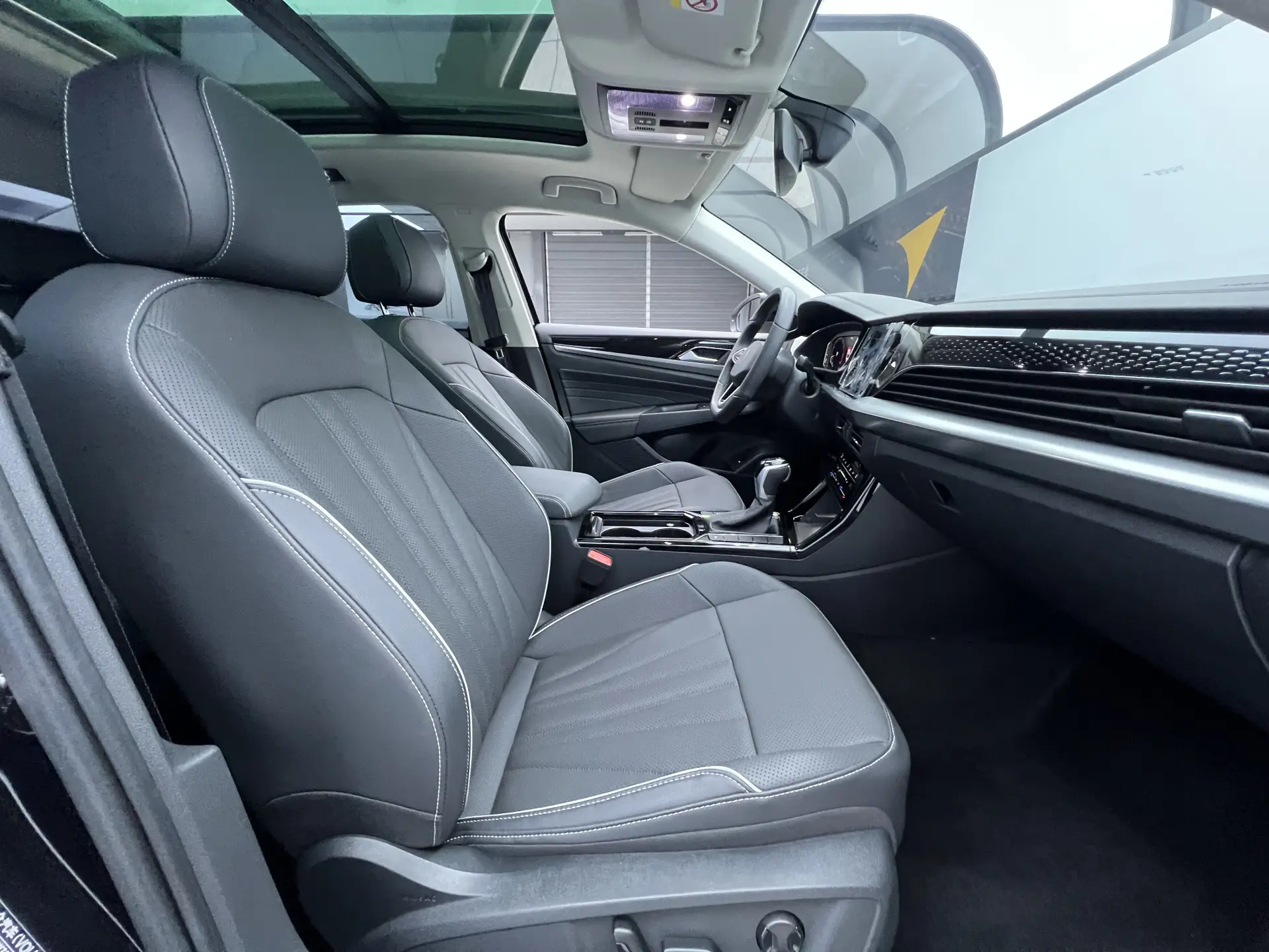 Volkswagen Passat, 2024 21