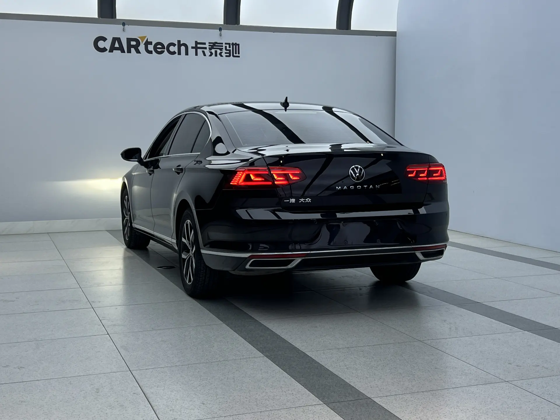 Volkswagen Magotan, 2021 4