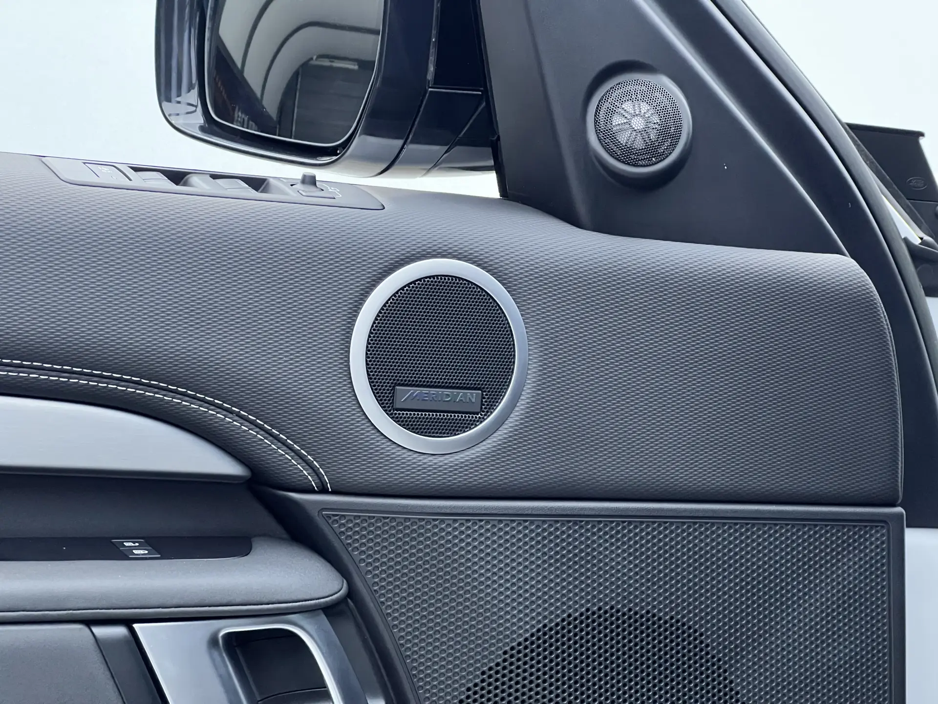 Land Rover Discovery, 2023 13