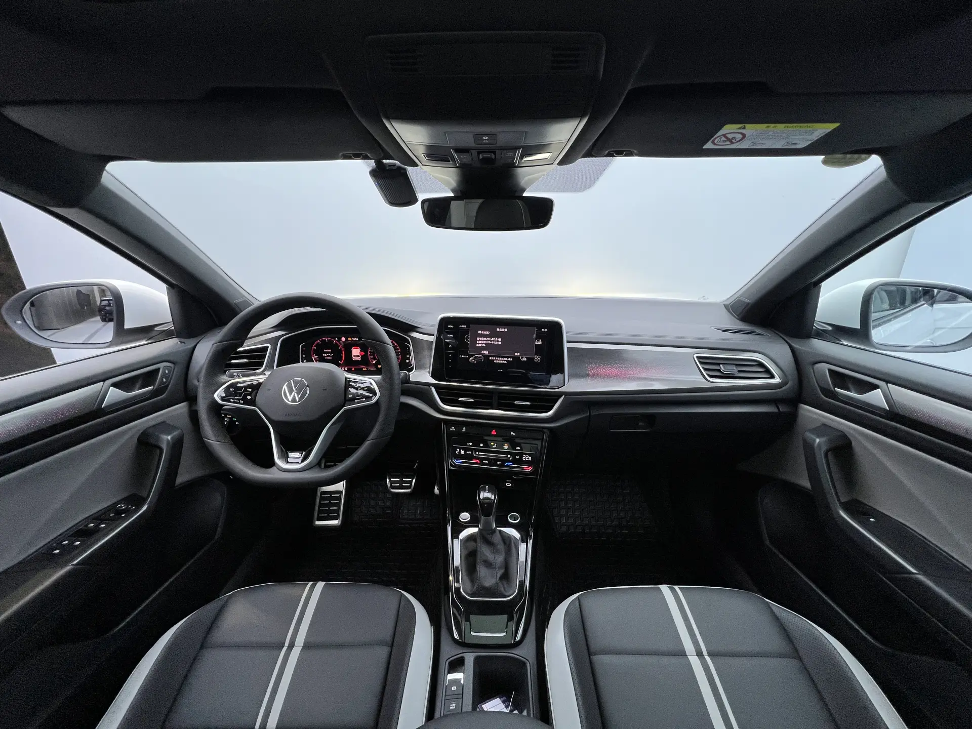 Volkswagen T-ROC, 2025 23