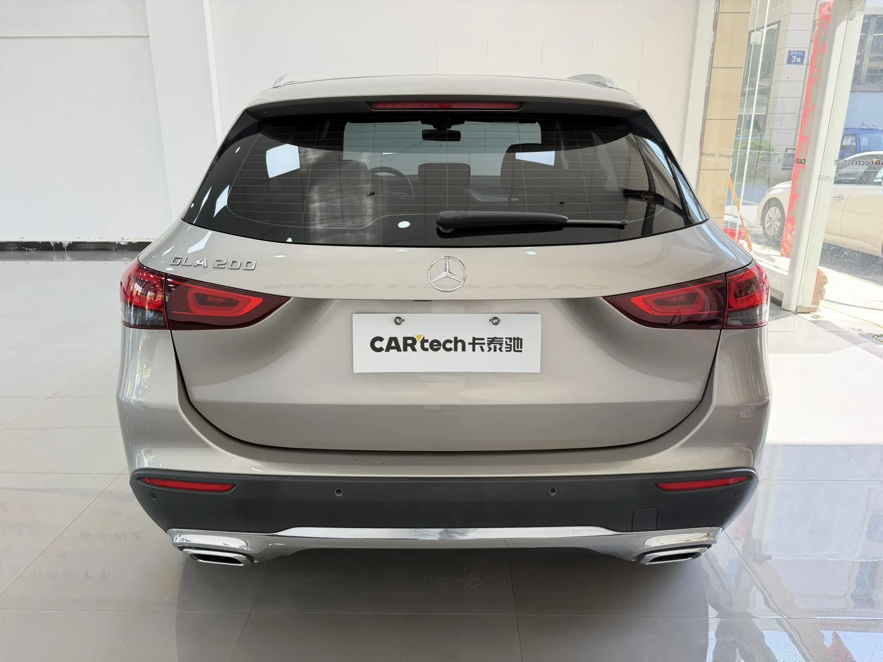 Mercedes-Benz GLA 200, 2021 все фото