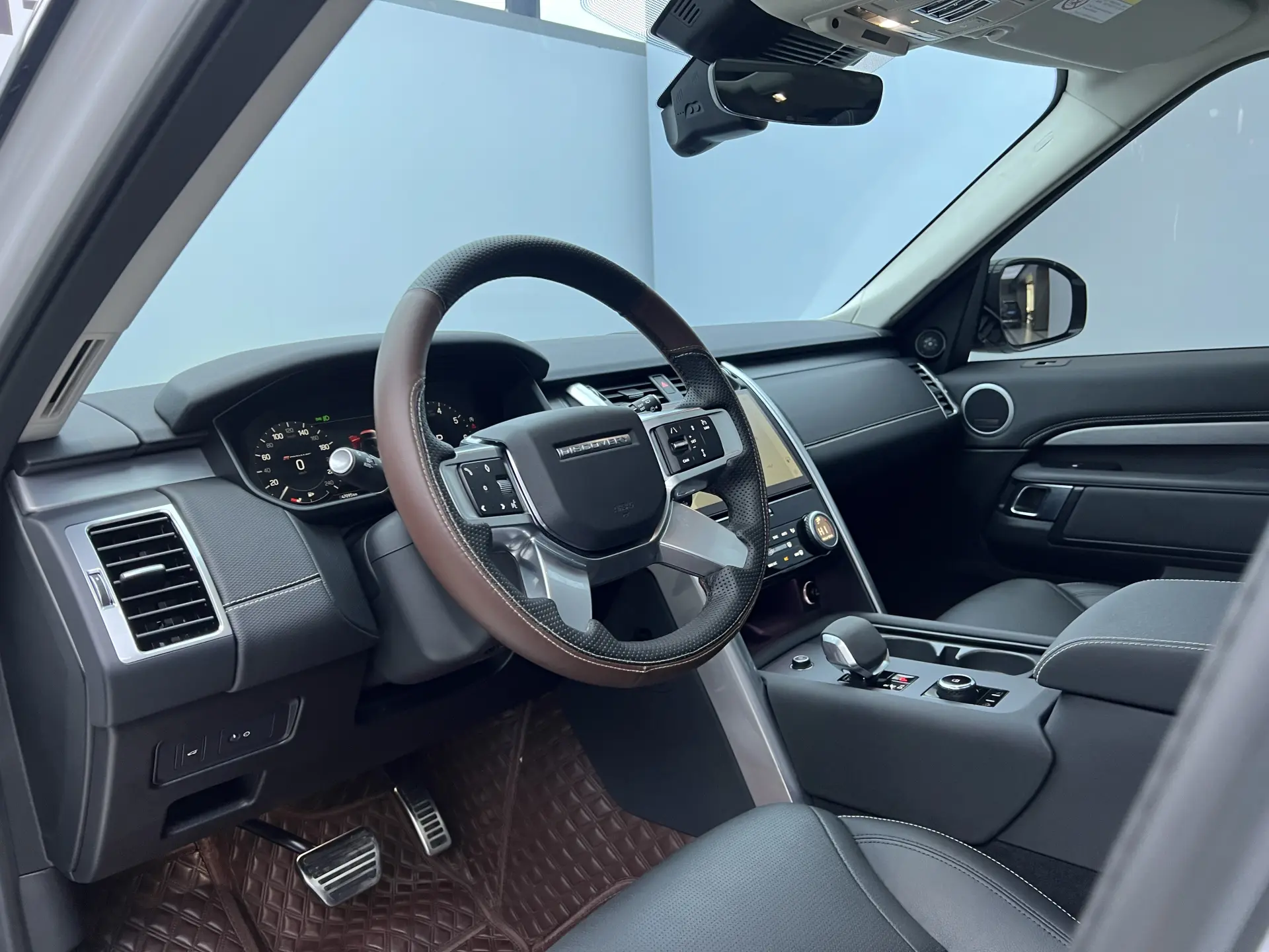 Land Rover Discovery, 2023 9