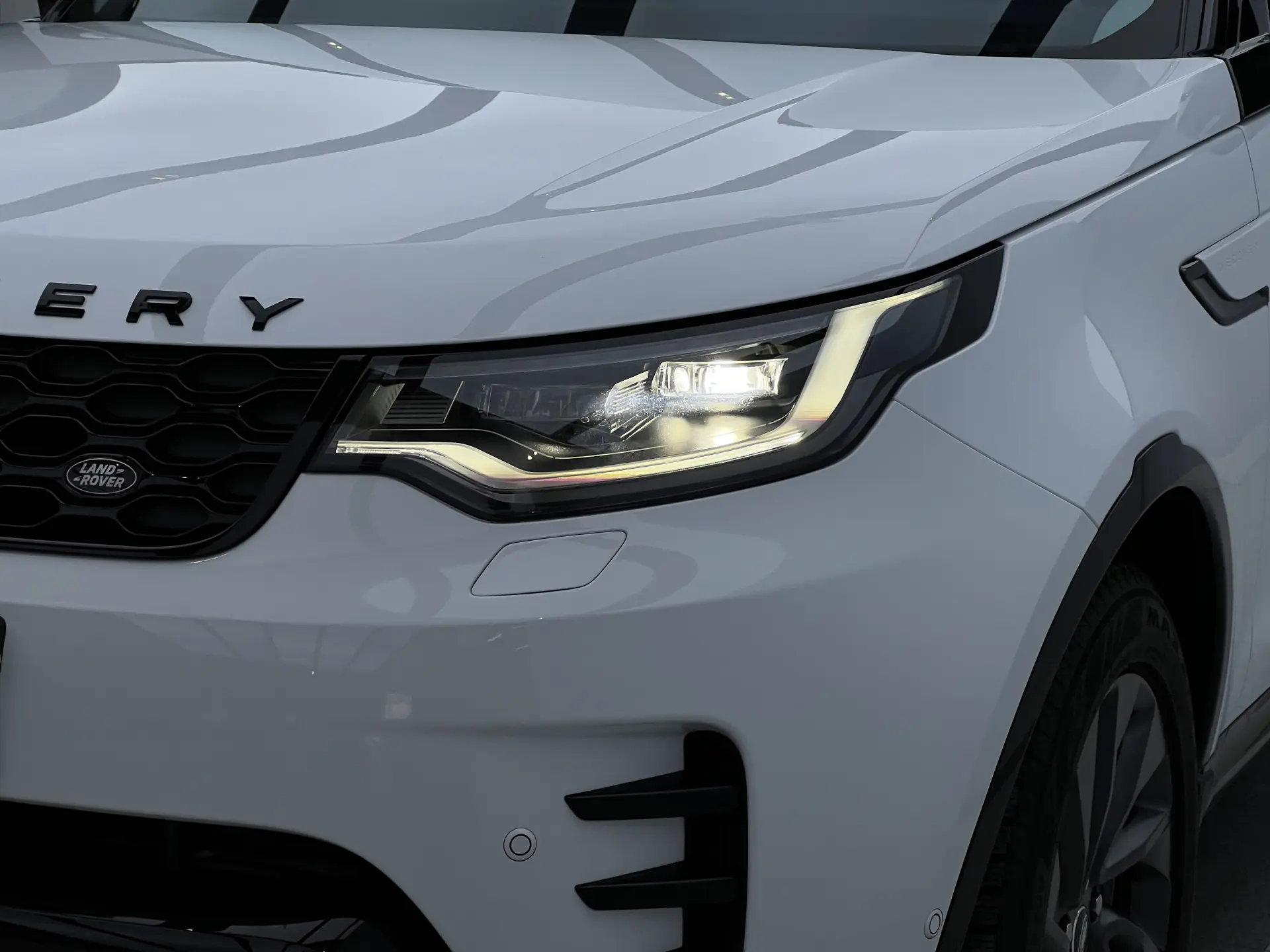 Land Rover Discovery, 2023 3