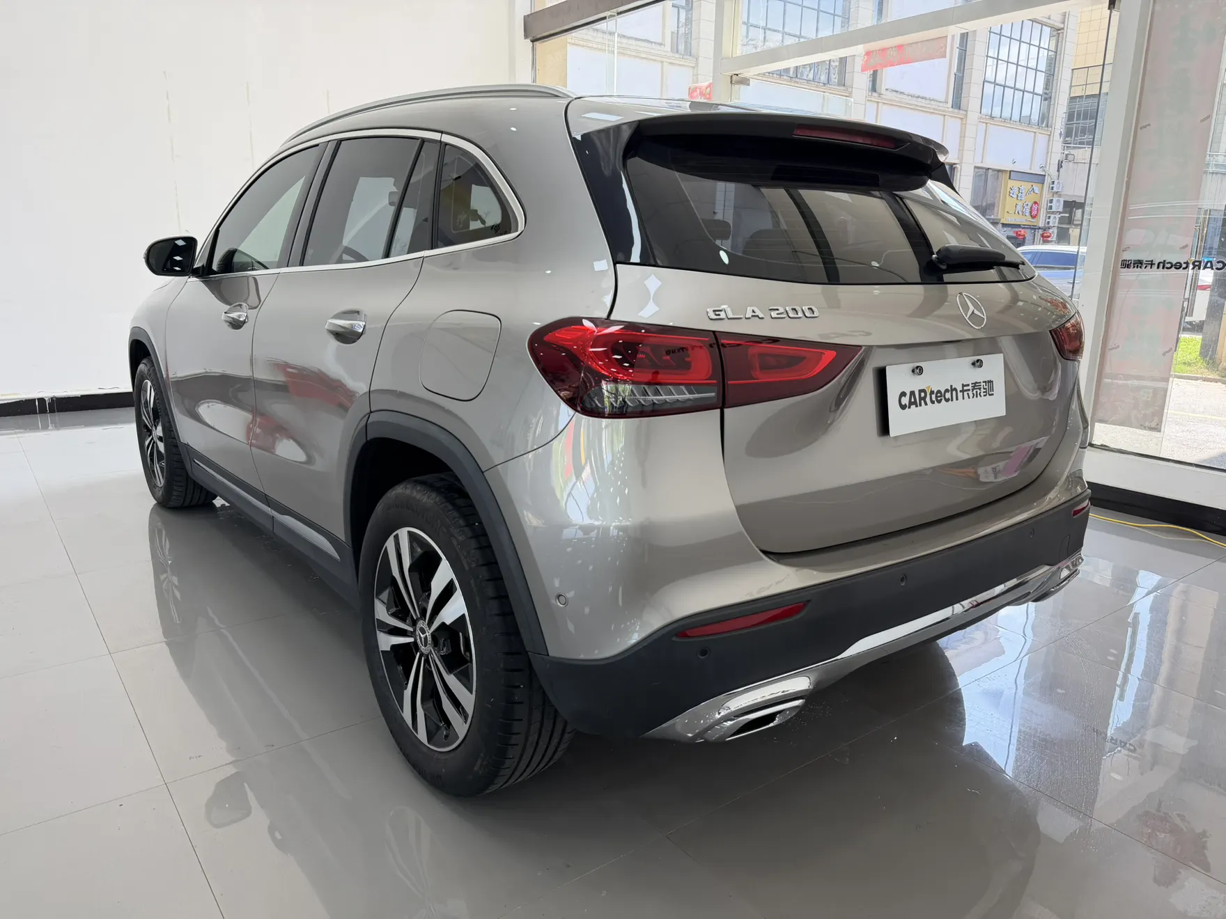 Mercedes-Benz GLA 200, 2021 6