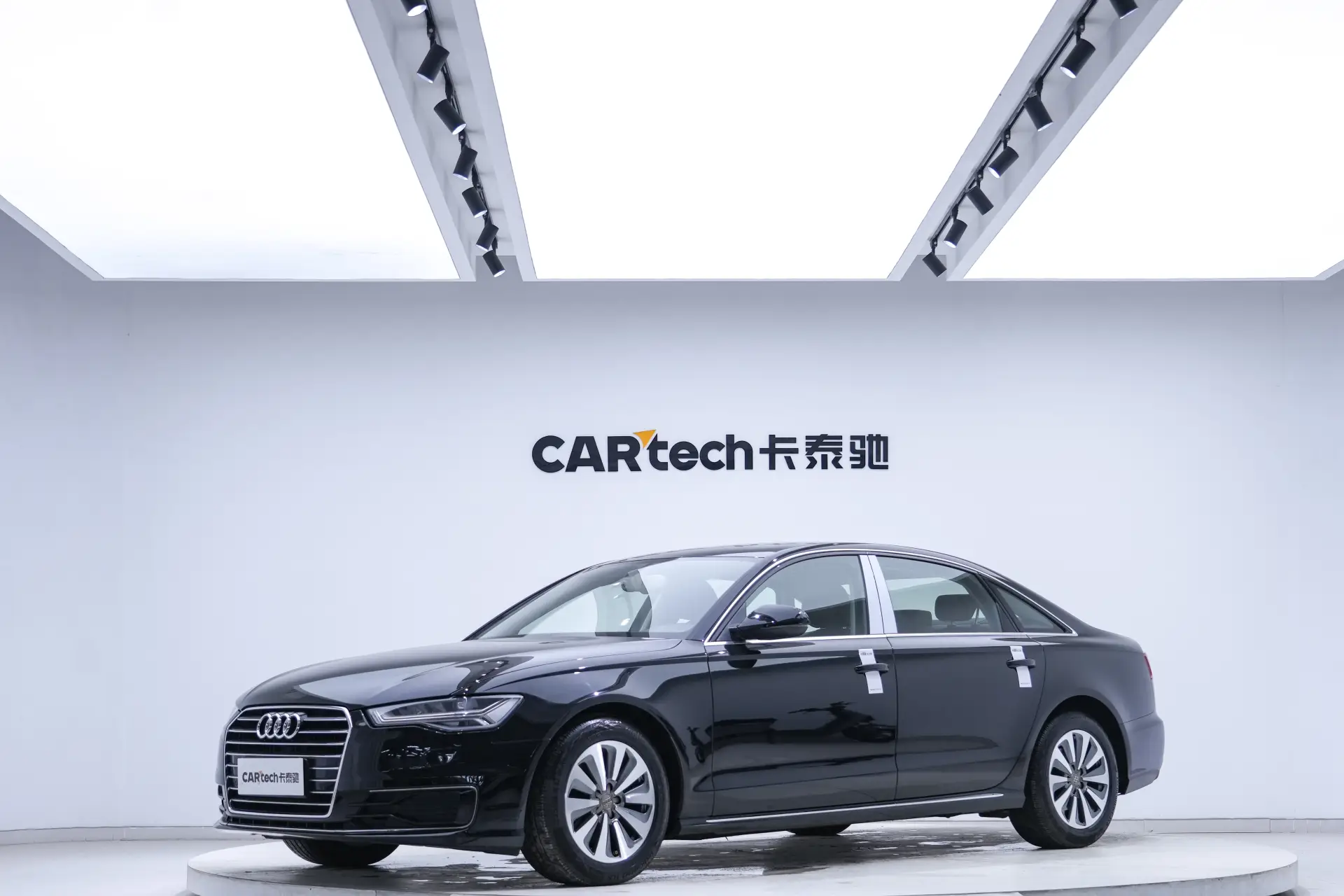 Audi A6L 30, 2017 15