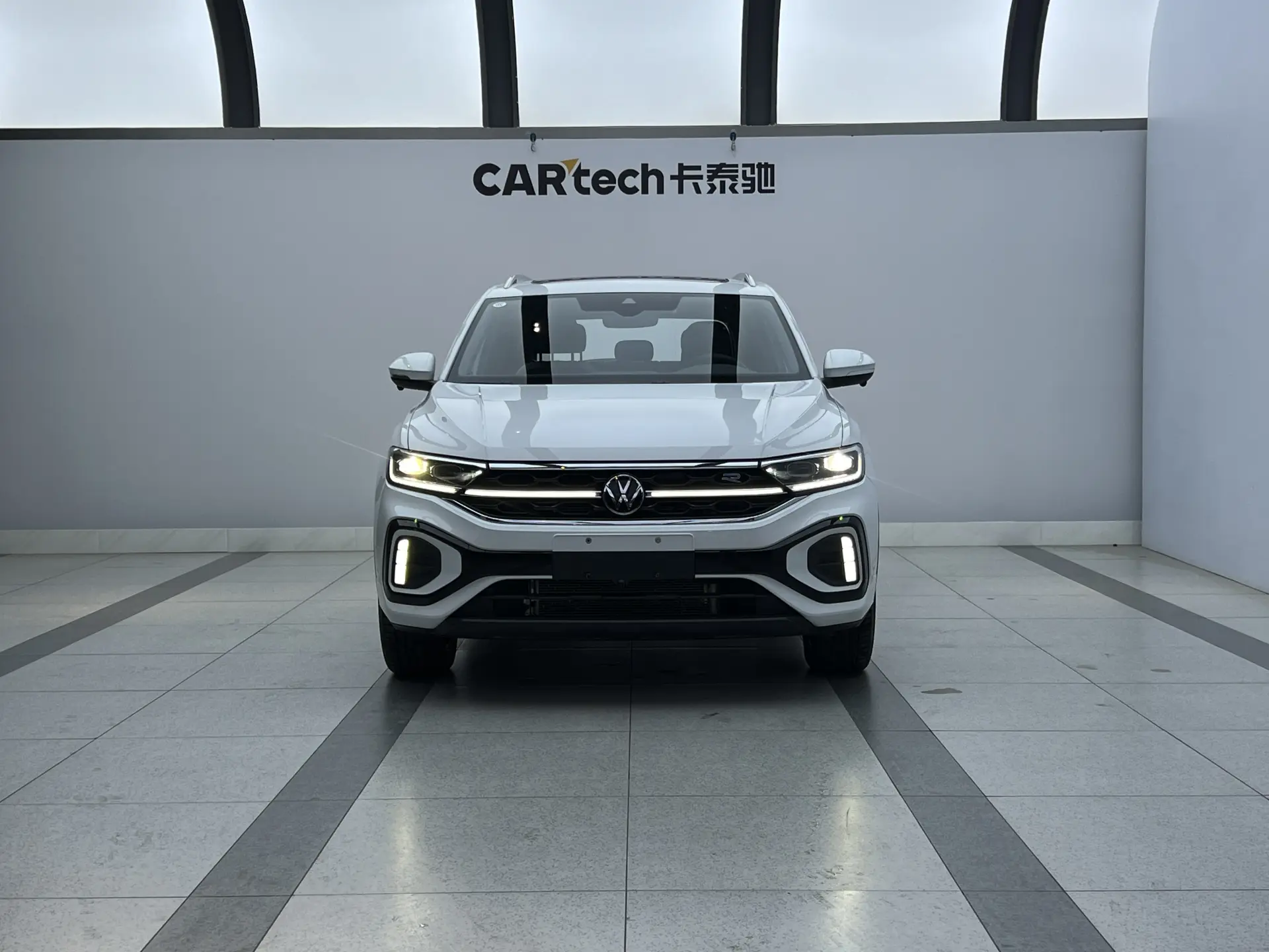 Volkswagen T-ROC, 2025 2