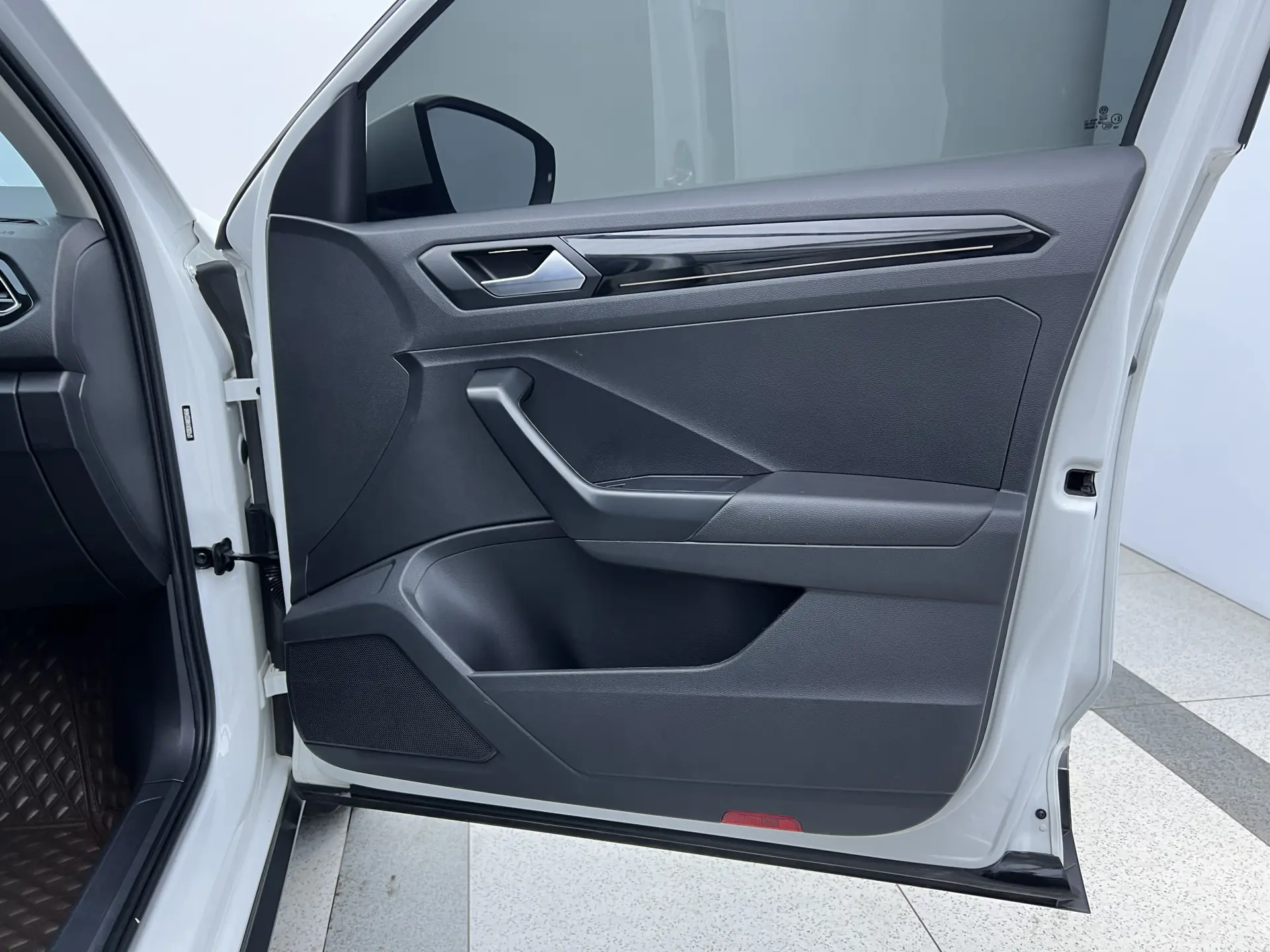 Volkswagen T-ROC, 2022 22